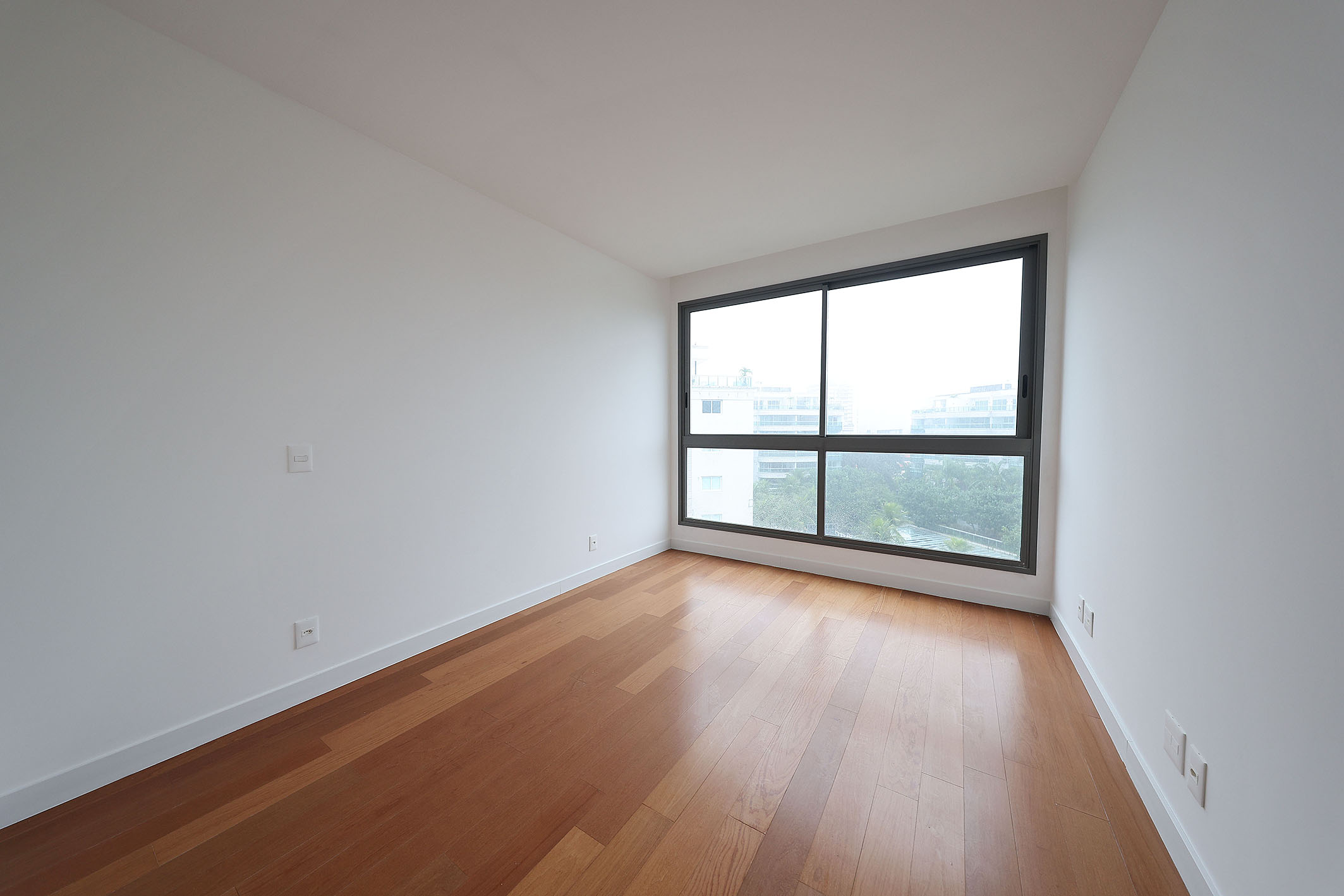  Spacious four-suite residence in a full-service residential condominium - 物件實景