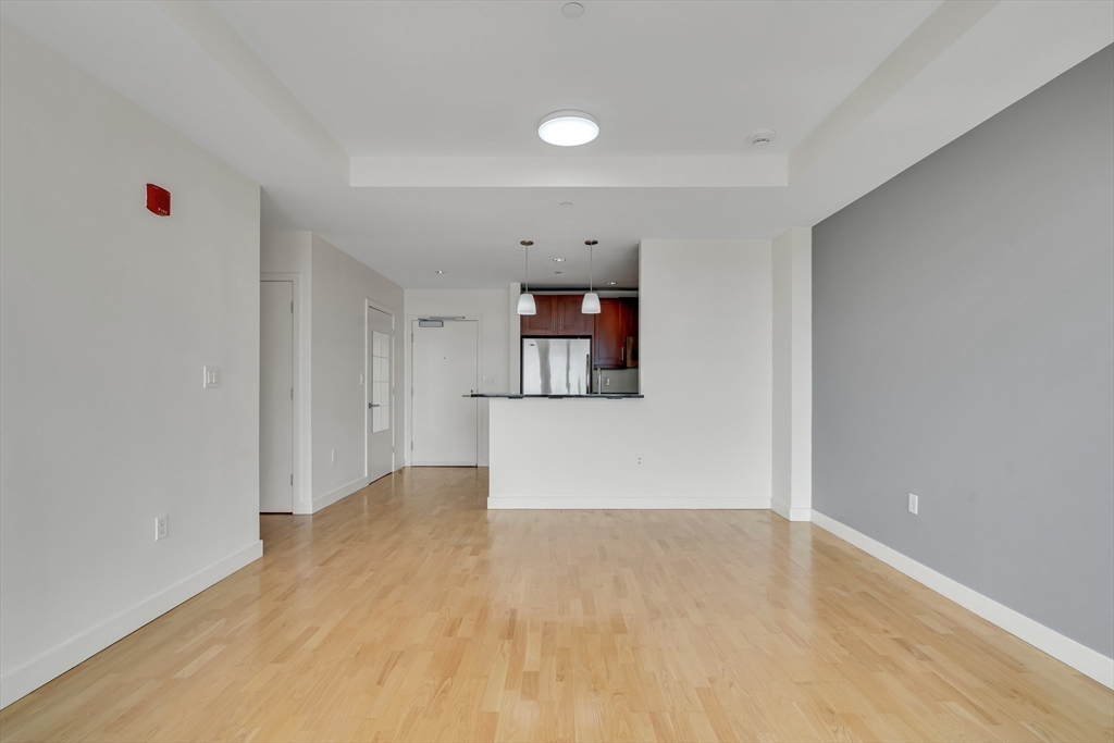 Medford, Massachusetts, 02155, United States, 2 Bedrooms Bedrooms, ,2 BathroomsBathrooms,Residential,For Sale,1940051