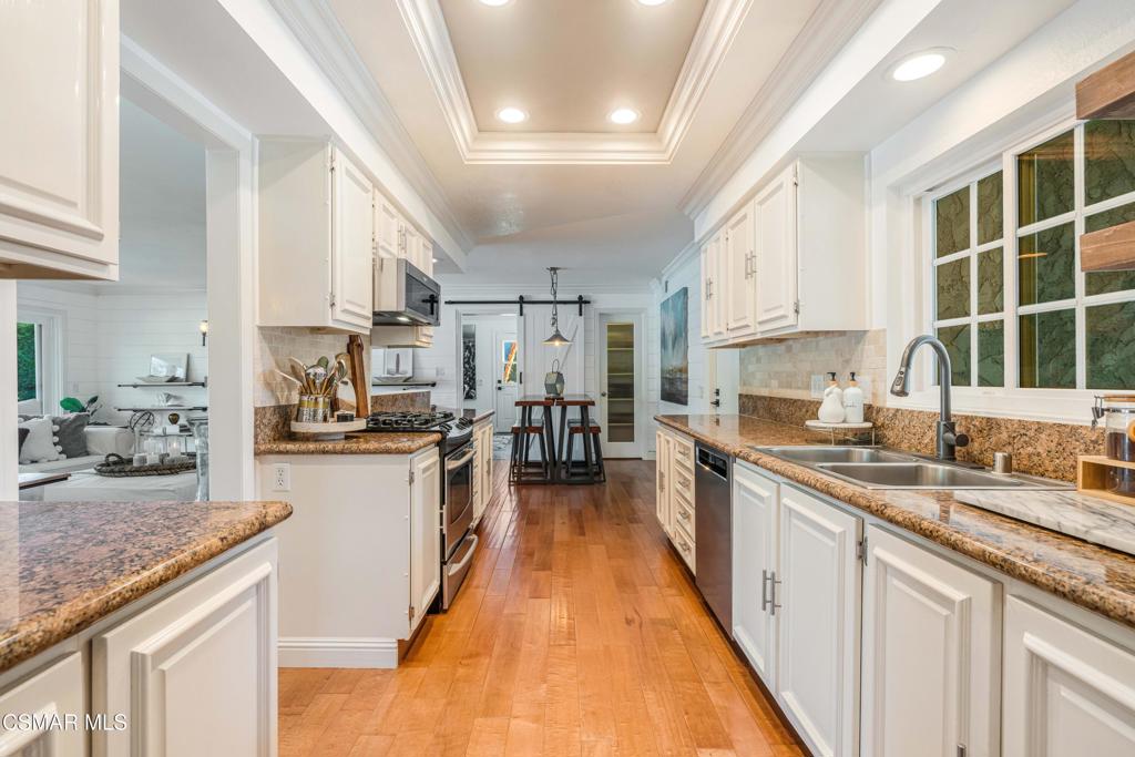 Simi Valley, California, 93065, United States, 4 Bedrooms Bedrooms, ,3 BathroomsBathrooms,Residential,For Sale,1941283
