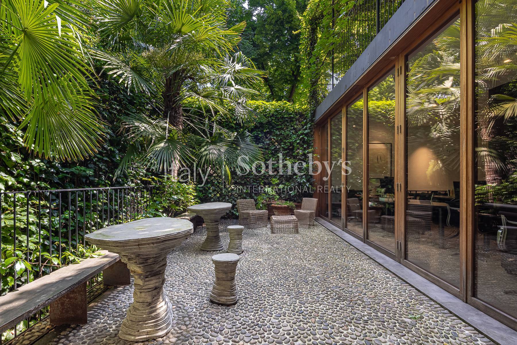  Independent property surrounded by greenery in the center of Milan - 物件實景