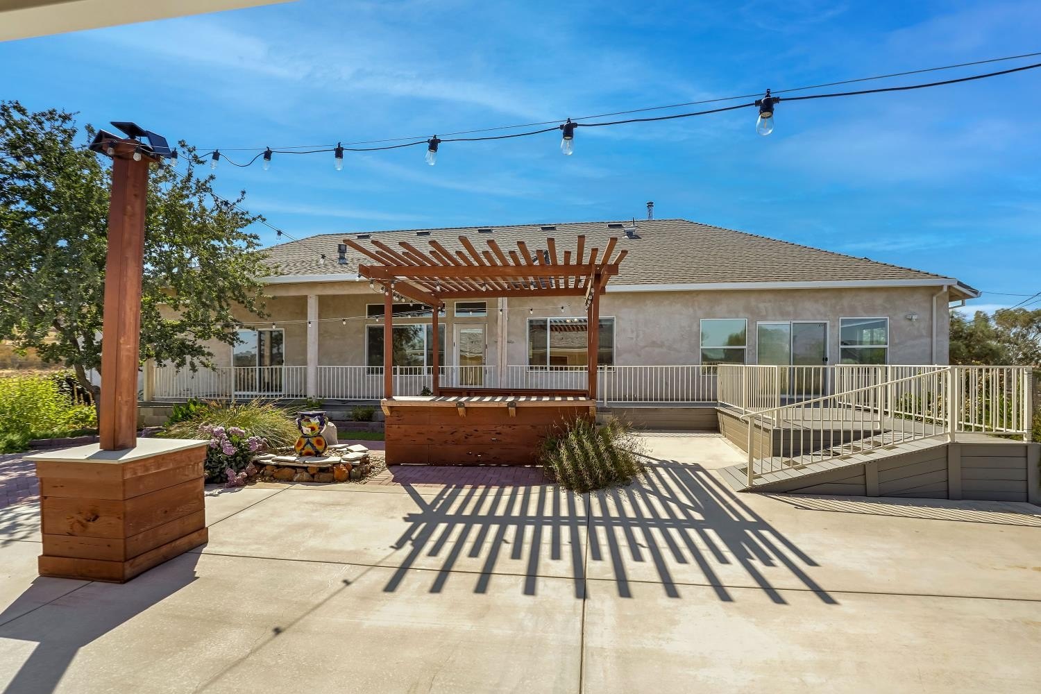 Valley Springs, California, 95252, United States, 3 Bedrooms Bedrooms, ,4 BathroomsBathrooms,Residential,For Sale,1981868