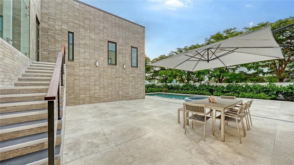 Longboat Key, Florida, 34228, United States, 5 Bedrooms Bedrooms, ,5 BathroomsBathrooms,Residential,For Sale,1766369