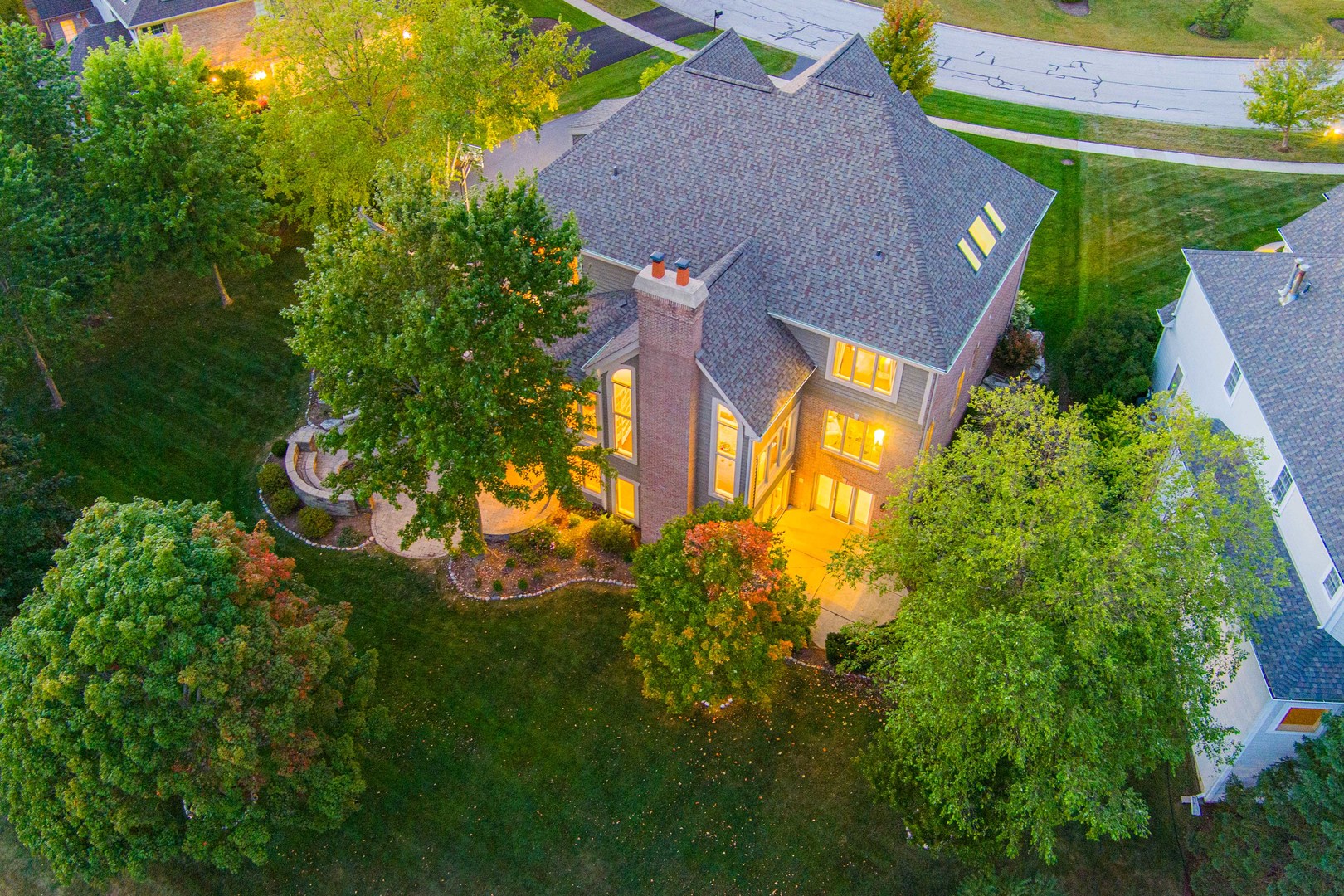 St. Charles, Illinois, 60175, United States, 5 Bedrooms Bedrooms, ,5 BathroomsBathrooms,Residential,For Sale,1989191