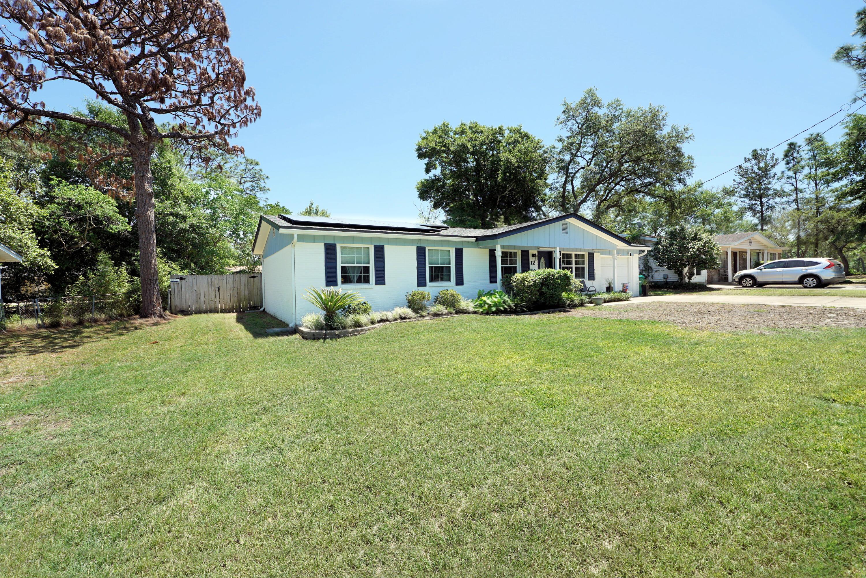 Berwick Cir, Shalimar, FL 32579