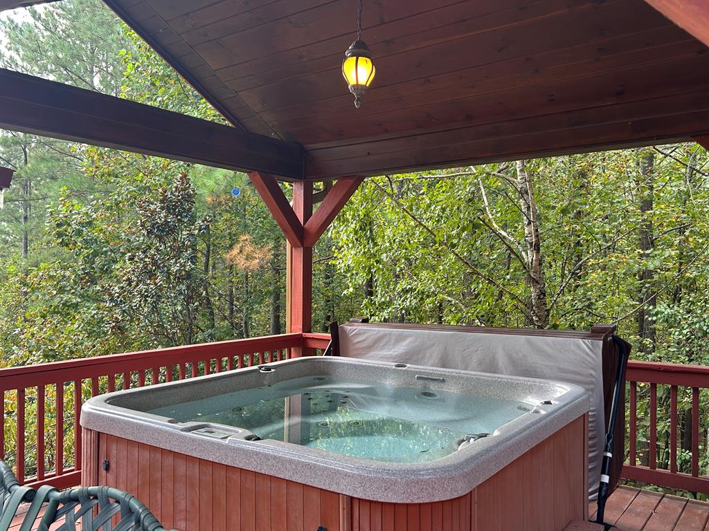 Blue Ridge, Georgia, 30513, United States, 3 Bedrooms Bedrooms, ,3 BathroomsBathrooms,Residential,For Sale,1965953