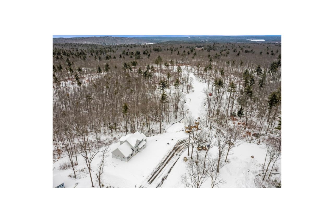 Hooksett, New Hampshire, 03106, United States, 3 Bedrooms Bedrooms, ,1 BathroomBathrooms,Residential,For Sale,1908552