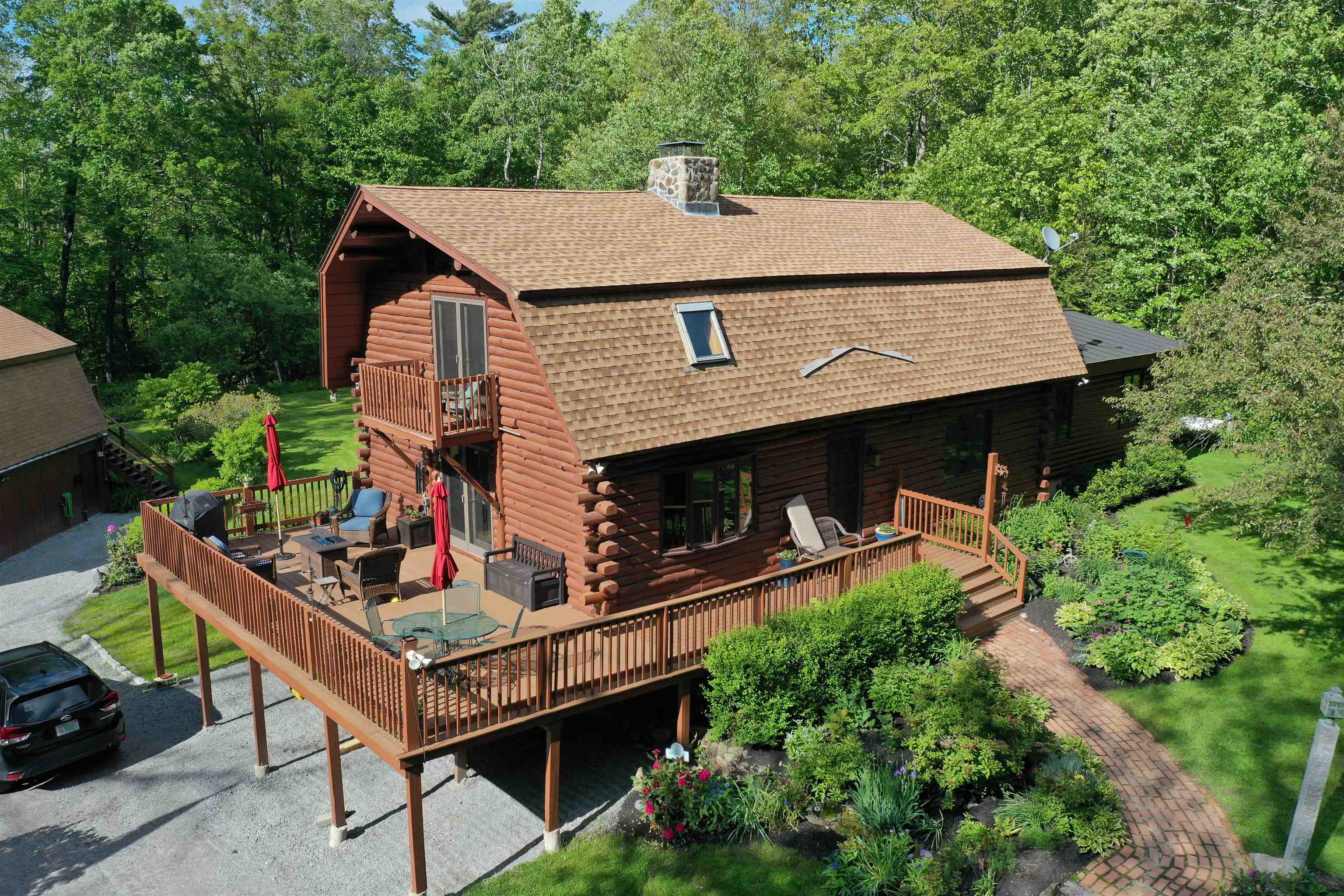 Newbury, New Hampshire, 03255, United States, 4 Bedrooms Bedrooms, ,3 BathroomsBathrooms,Residential,For Sale,1847308