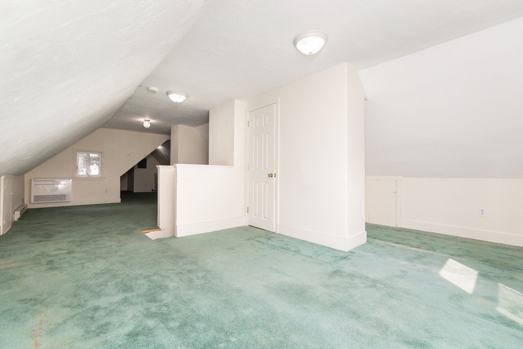 Wakefield, Massachusetts, 01880, United States, 4 Bedrooms Bedrooms, ,2 BathroomsBathrooms,Residential,For Sale,1976836