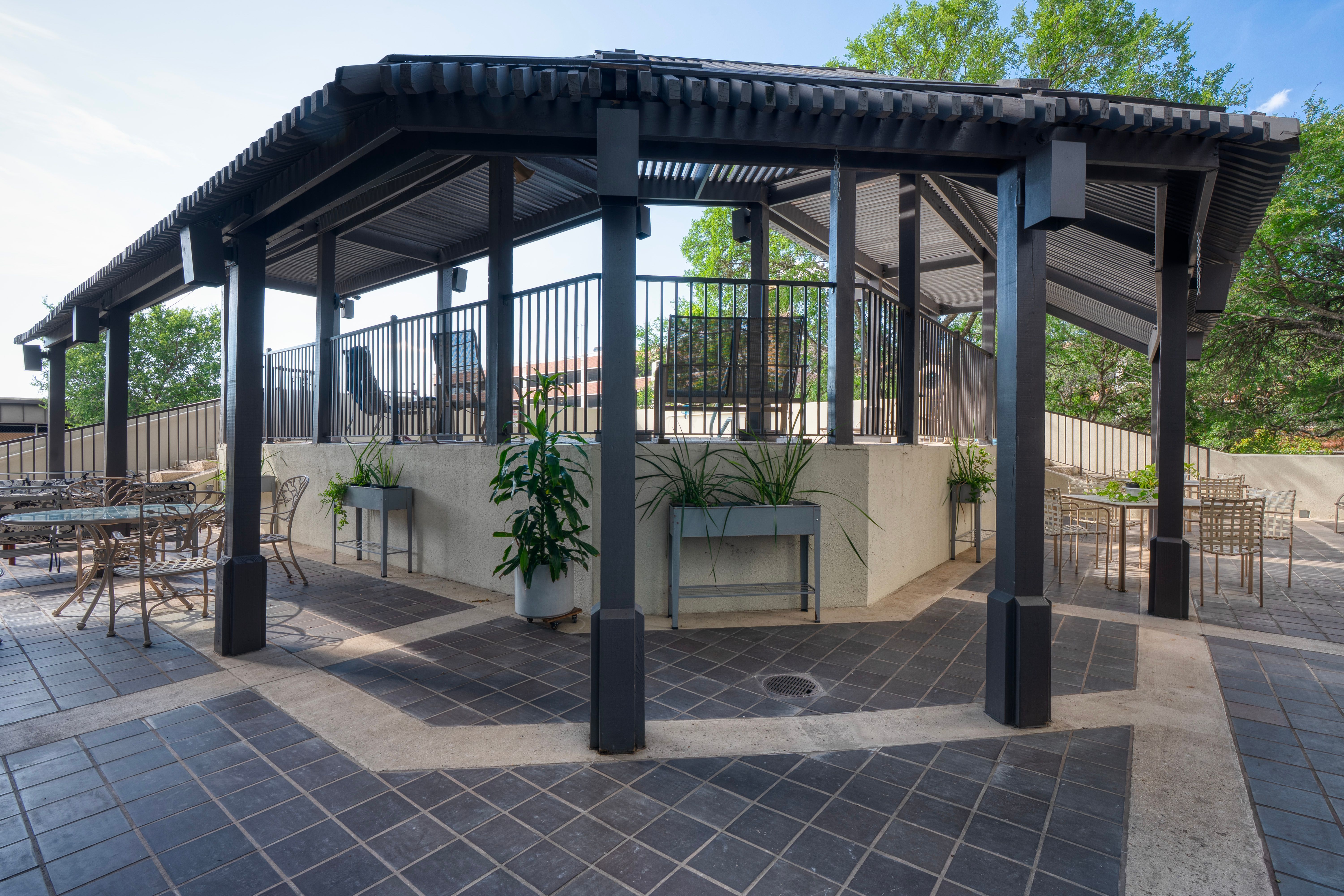  Effortless Living at The Wurzbach Towers - 物件實景