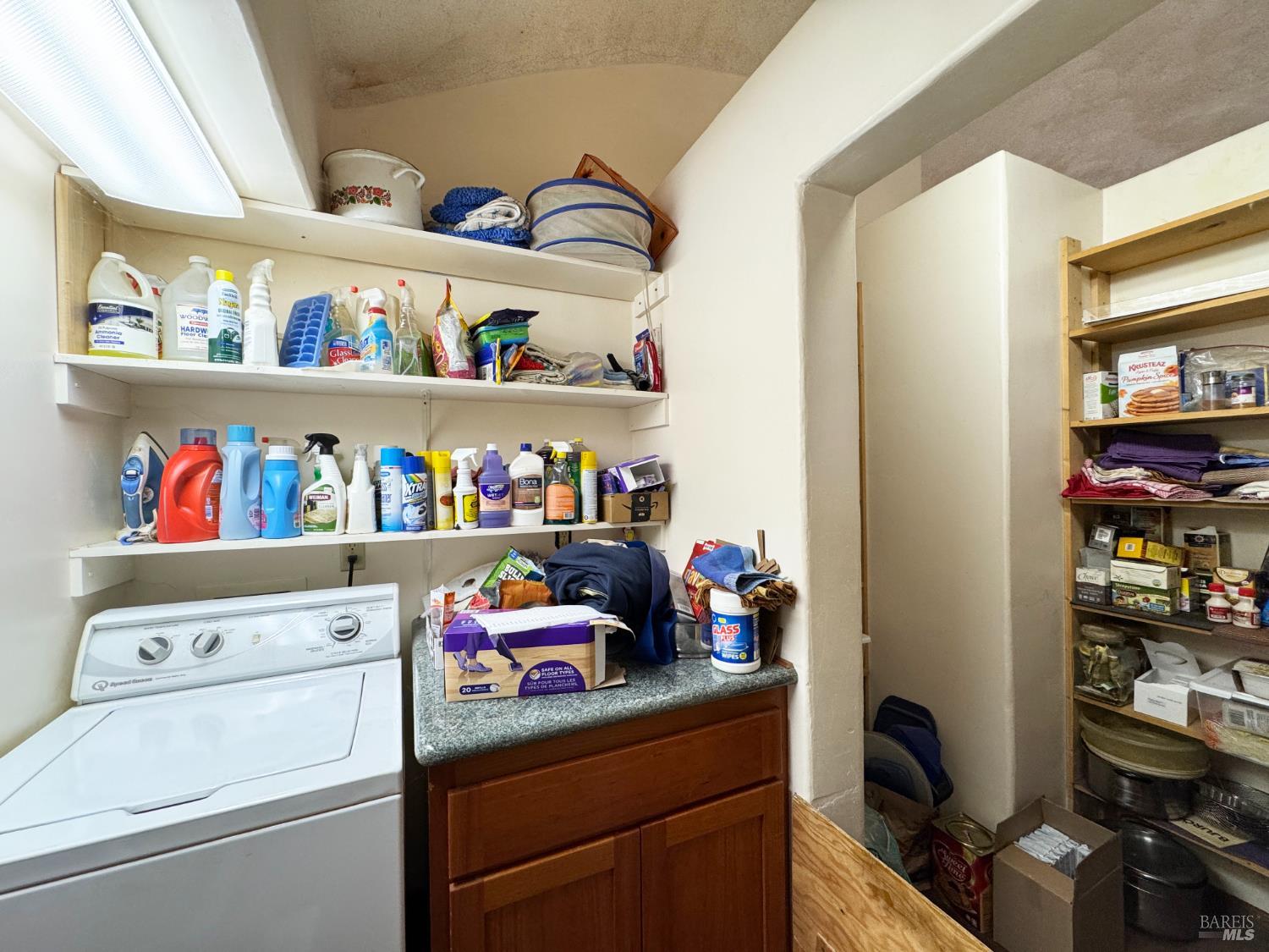Garberville, California, 95542, United States, 3 Bedrooms Bedrooms, ,2 BathroomsBathrooms,Residential,For Sale,1914332