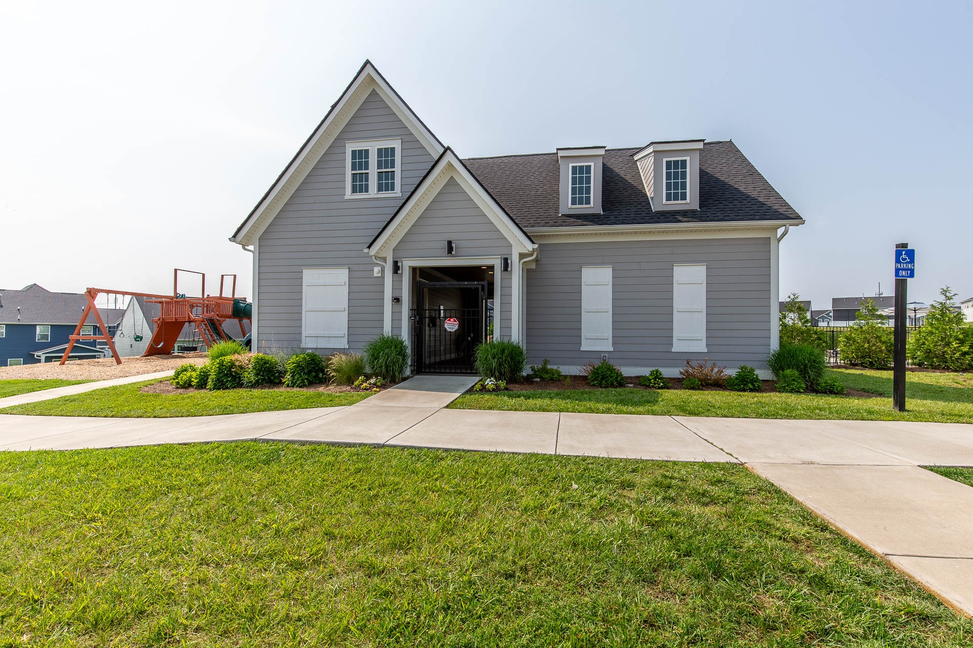 Smyrna, Tennessee, 37167, United States, 5 Bedrooms Bedrooms, ,4 BathroomsBathrooms,Residential,For Sale,1848670