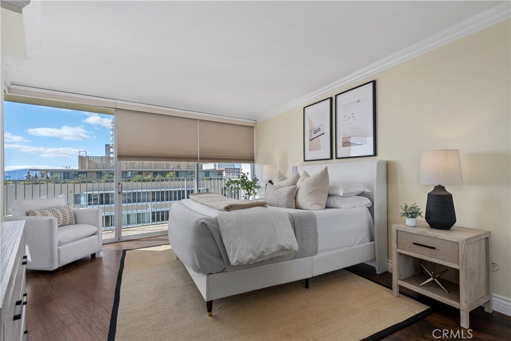 Long Beach, California, 90802, United States, 3 Bedrooms Bedrooms, ,2 BathroomsBathrooms,Residential,For Sale,1989203