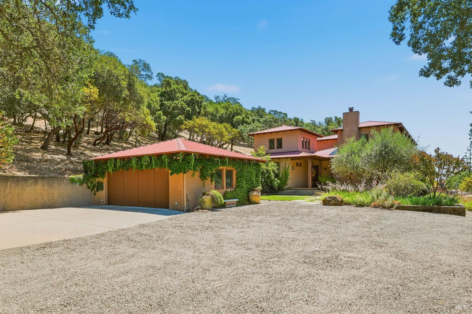 Spring Mountain Rd, Saint Helena, CA 94574