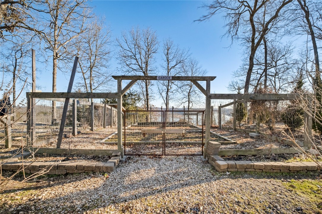 Eureka Springs, Arkansas, 72631, United States, ,Residential,For Sale,1837685