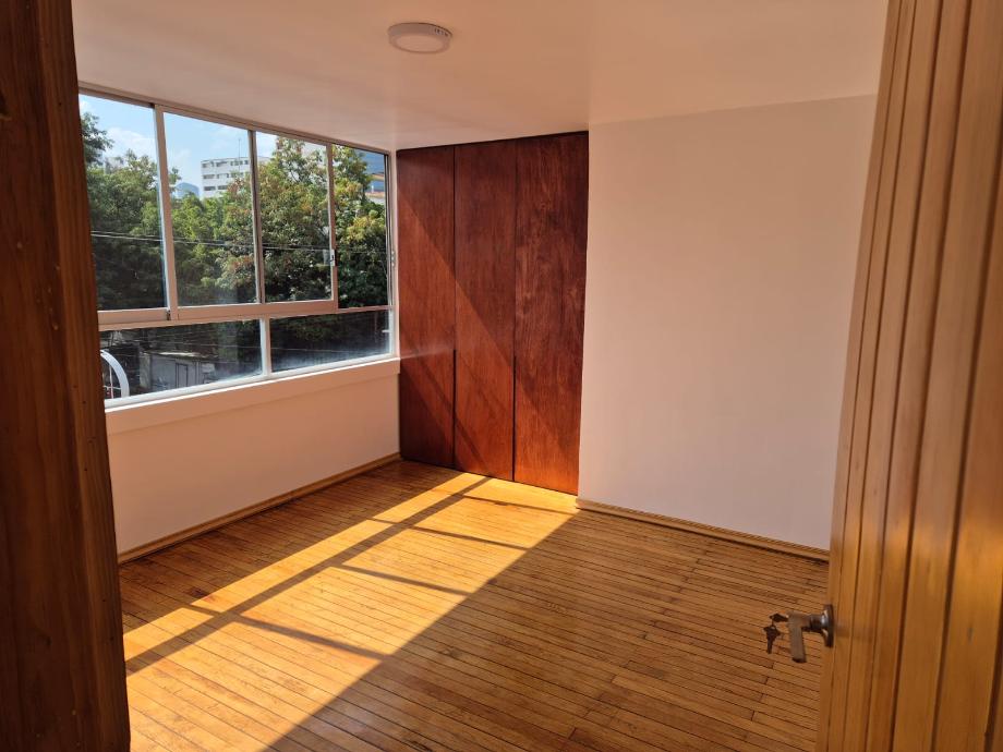 Colima, Cuauhtémoc, Ciudad de México, 06700, Mexico, 3 Bedrooms Bedrooms, ,2 BathroomsBathrooms,Residential,For Sale,Colima,1615514