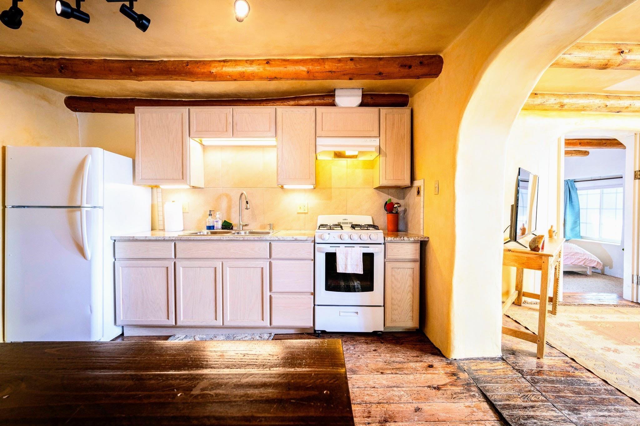 Ranchos De Taos, New Mexico, 87557, United States, 3 Bedrooms Bedrooms, ,3 BathroomsBathrooms,Residential,For Sale,1688394