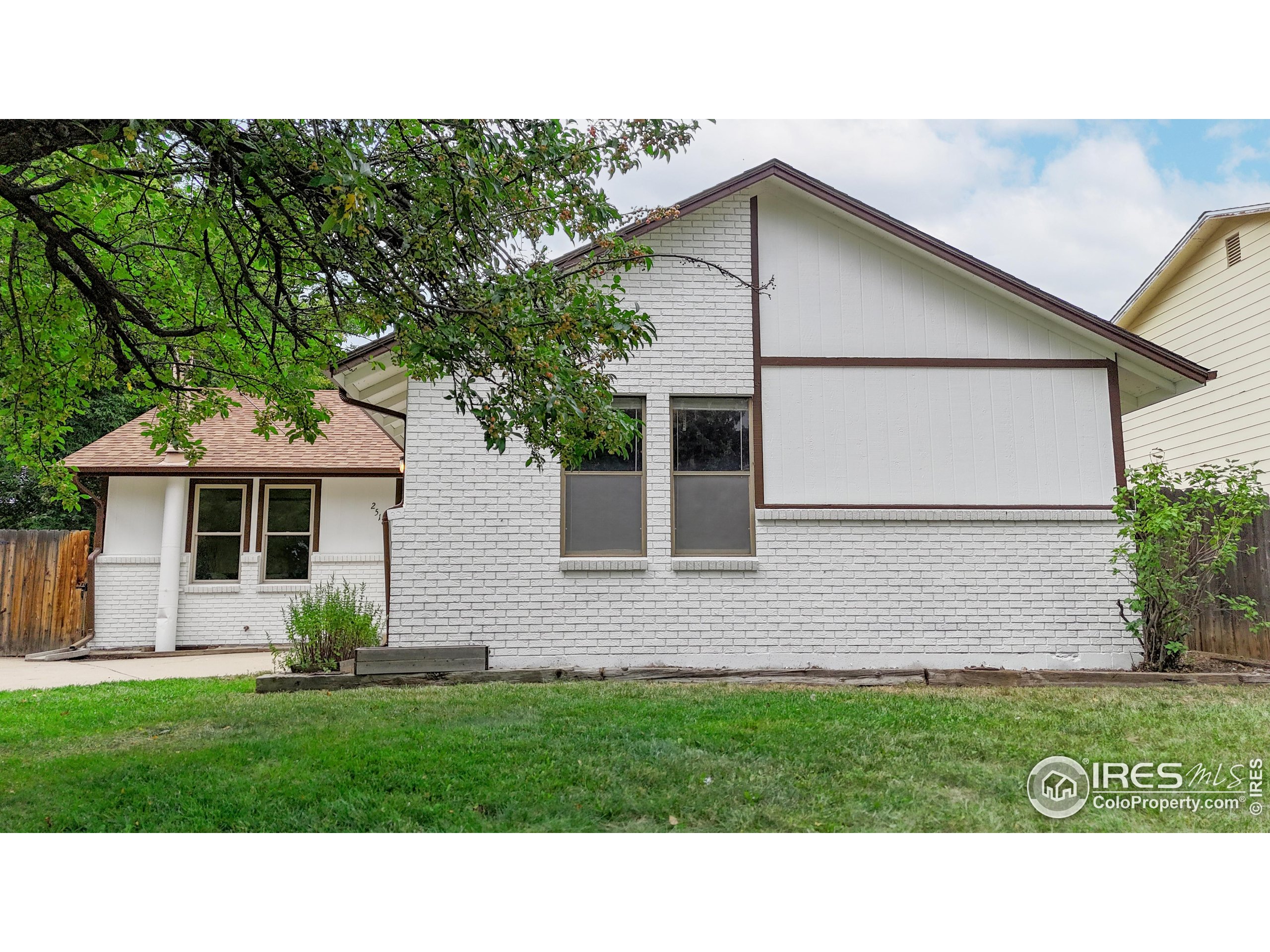 Fort Collins, Colorado, 80521, United States, 3 Bedrooms Bedrooms, ,1 BathroomBathrooms,Residential,For Sale,1948216