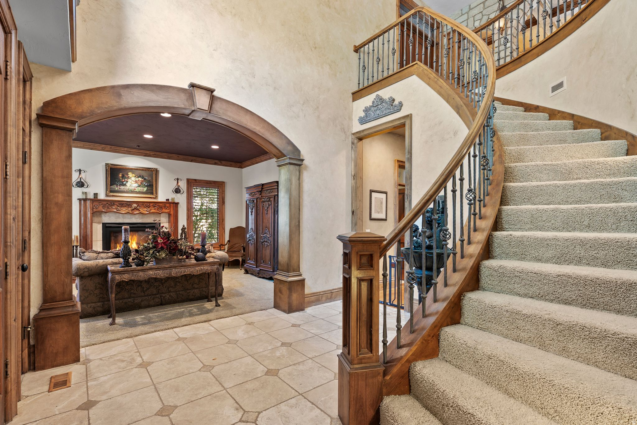 Sandy, Utah, 84092, United States, 6 Bedrooms Bedrooms, ,7 BathroomsBathrooms,Residential,For Sale,1988296