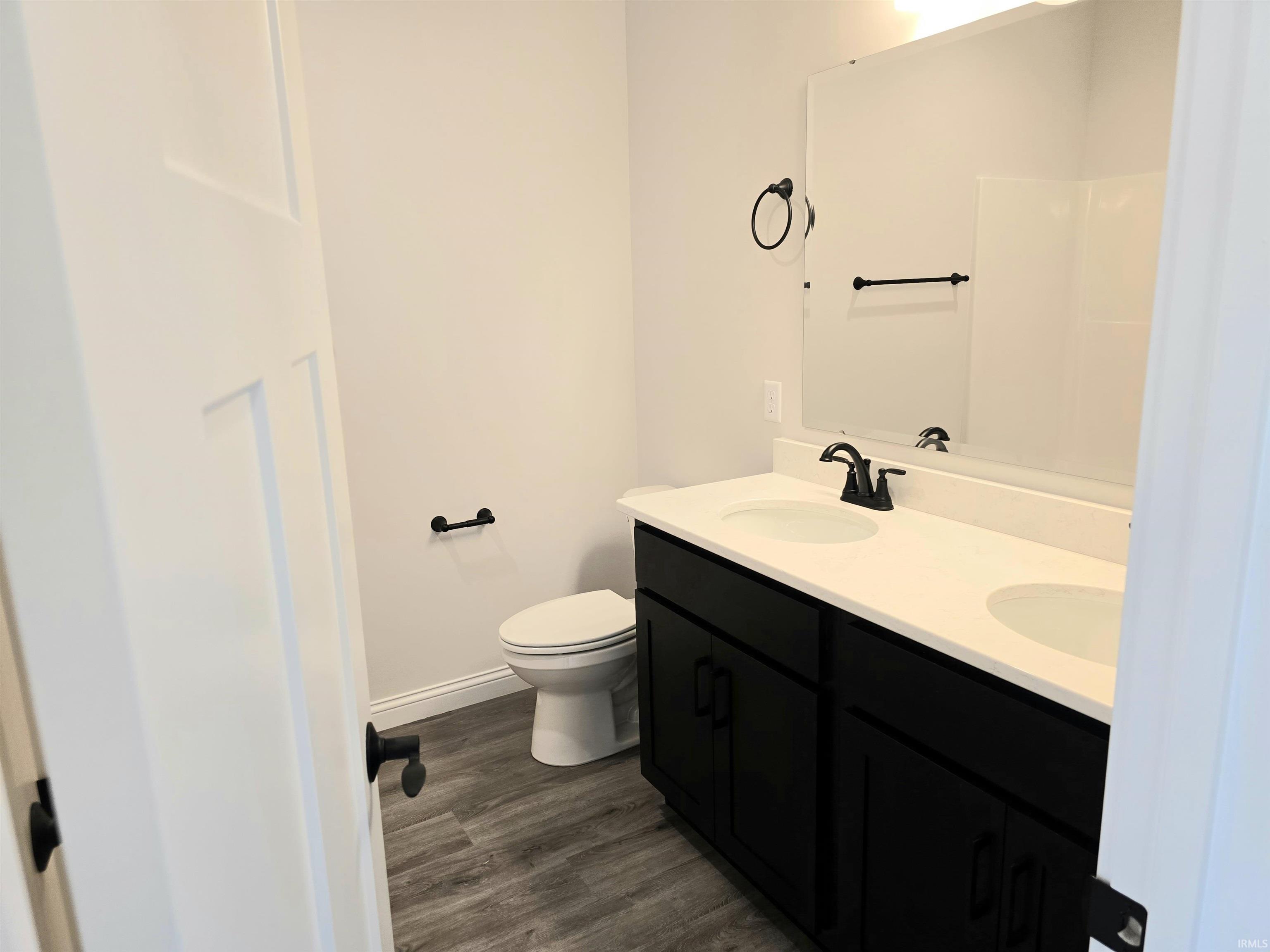 Fort Wayne, Indiana, 46818, United States, 3 Bedrooms Bedrooms, ,2 BathroomsBathrooms,Residential,For Sale,1980943