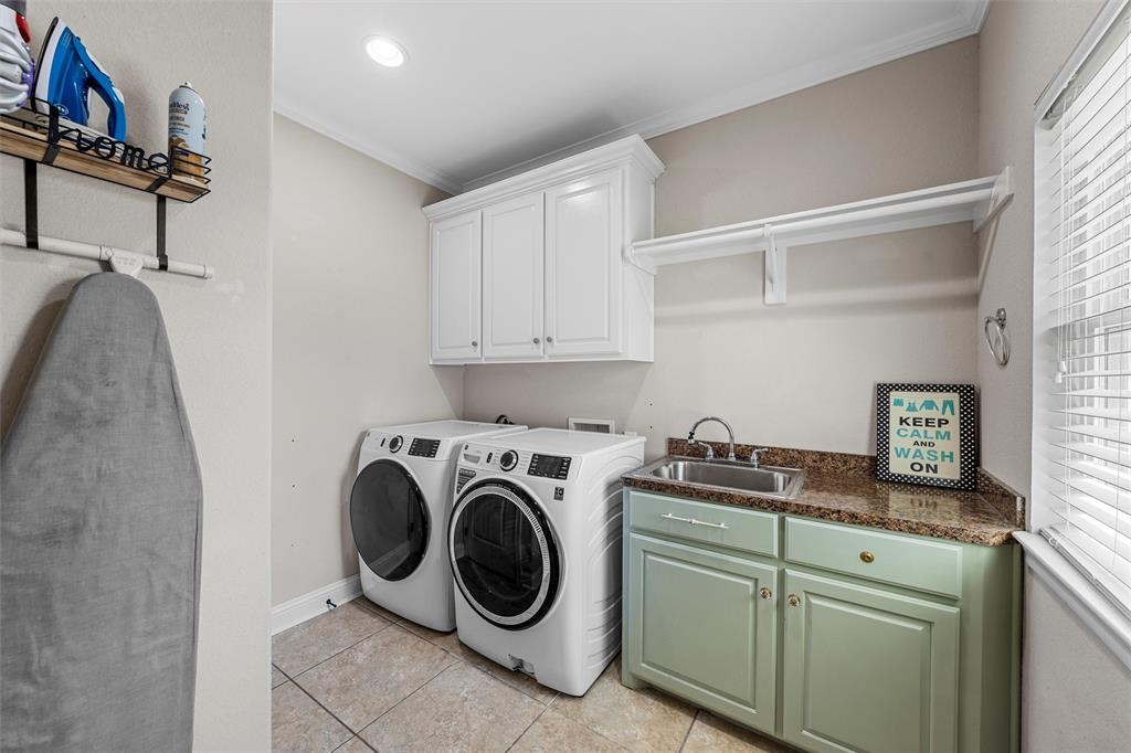 Lorena, Texas, 76655, United States, 4 Bedrooms Bedrooms, ,4 BathroomsBathrooms,Residential,For Sale,1906757