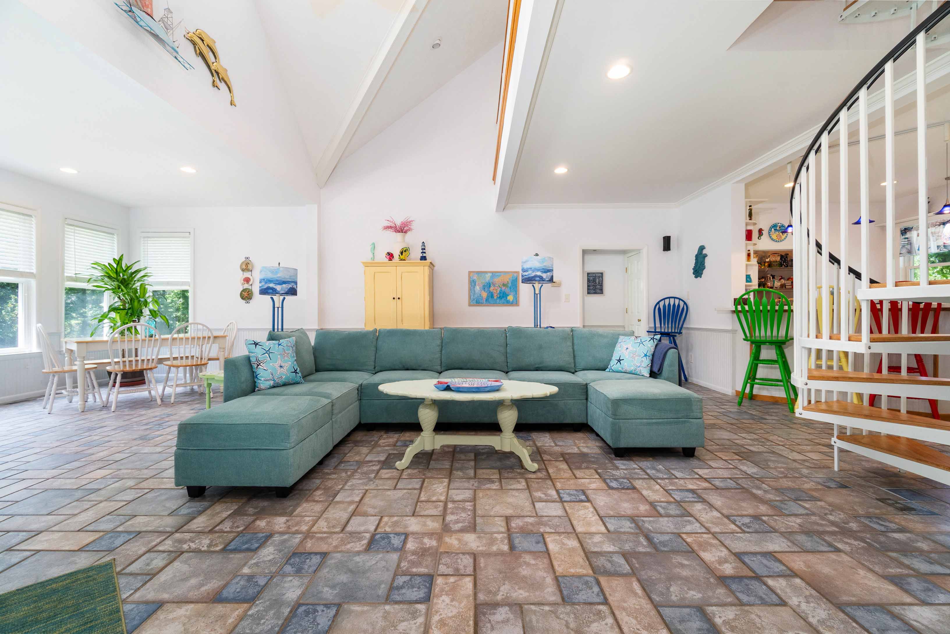 Oriental, North Carolina, 28571, United States, 4 Bedrooms Bedrooms, ,4 BathroomsBathrooms,Residential,For Sale,1944868