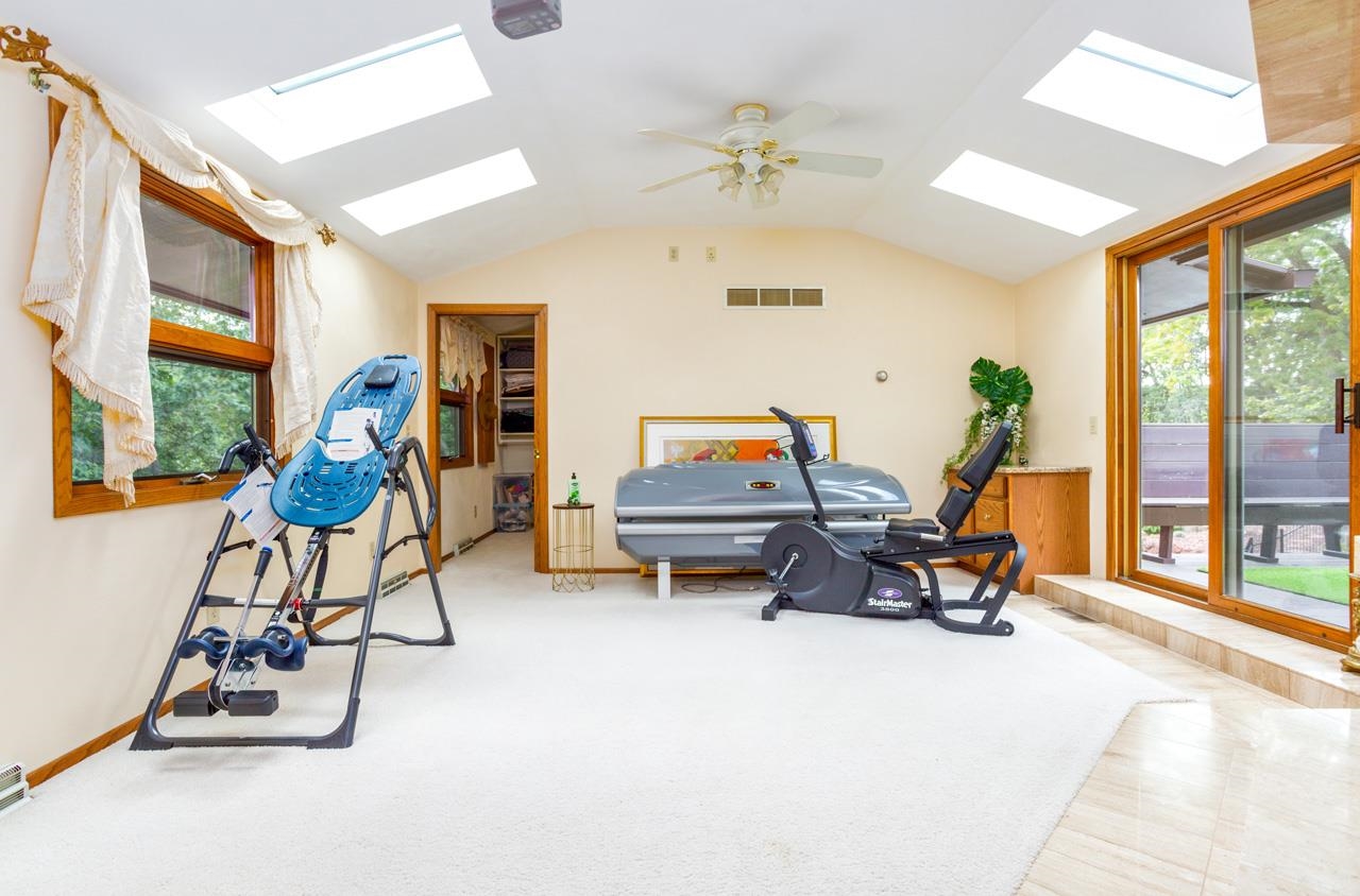 Janesville, Wisconsin, 53548, United States, 4 Bedrooms Bedrooms, ,3 BathroomsBathrooms,Residential,For Sale,1982674