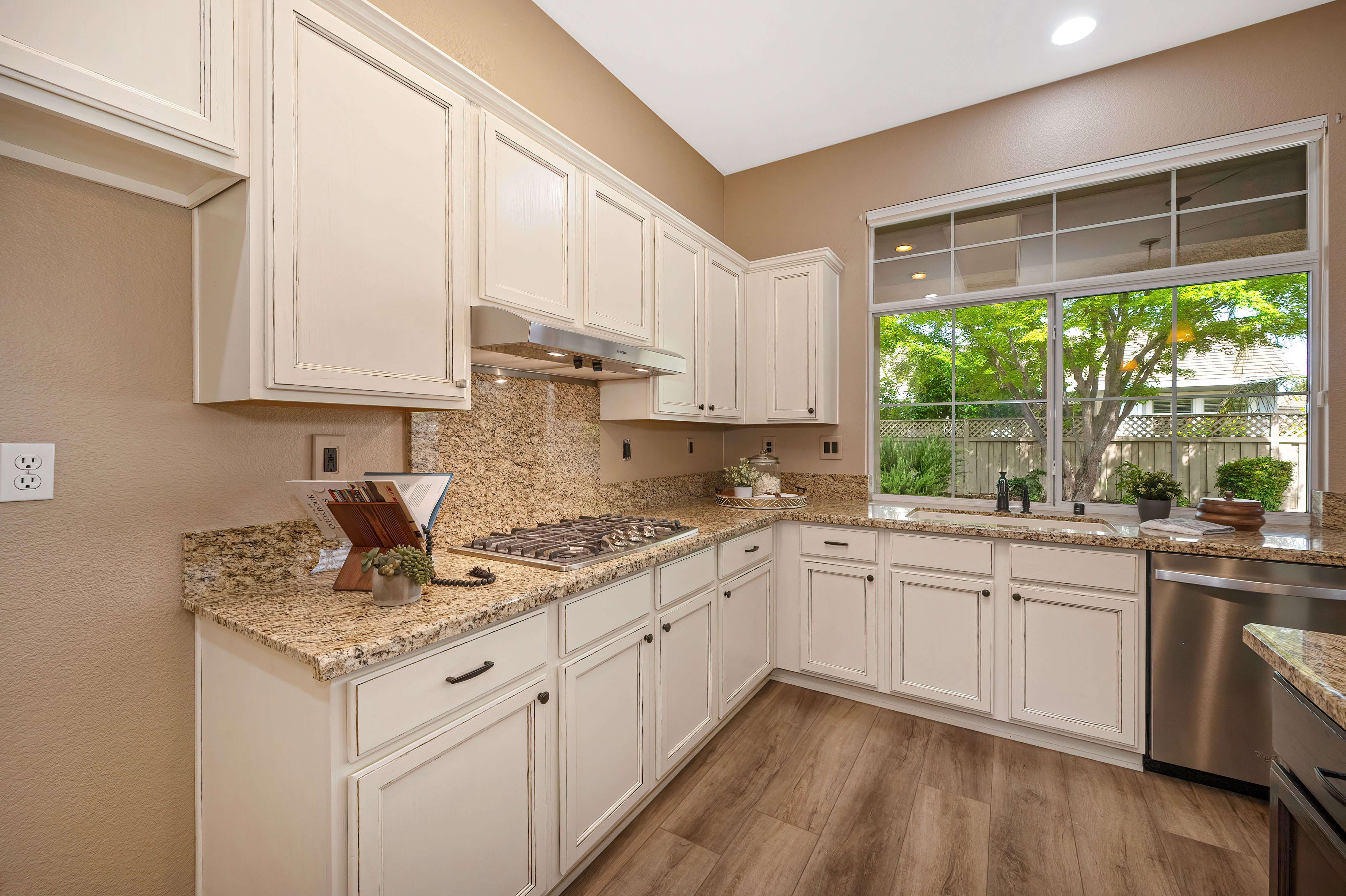  808 Dragonfly Court, Roseville, CA 95747 - 物件實景