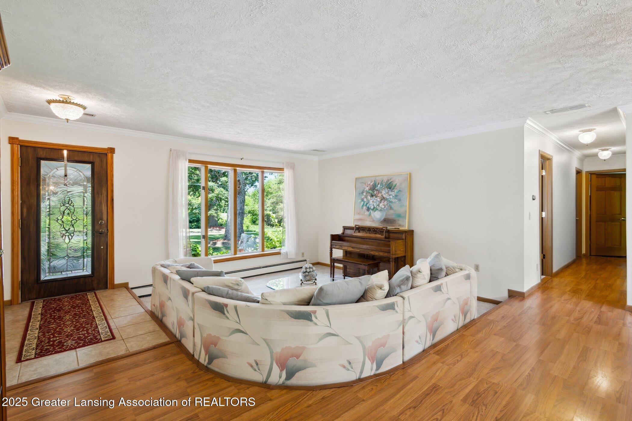 DeWitt, Michigan, 48820, United States, 4 Bedrooms Bedrooms, ,4 BathroomsBathrooms,Residential,For Sale,1911452