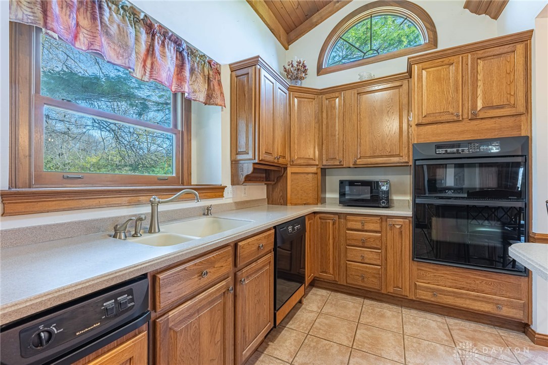 West Milton, Ohio, 45383, United States, 3 Bedrooms Bedrooms, ,3 BathroomsBathrooms,Residential,For Sale,1997225