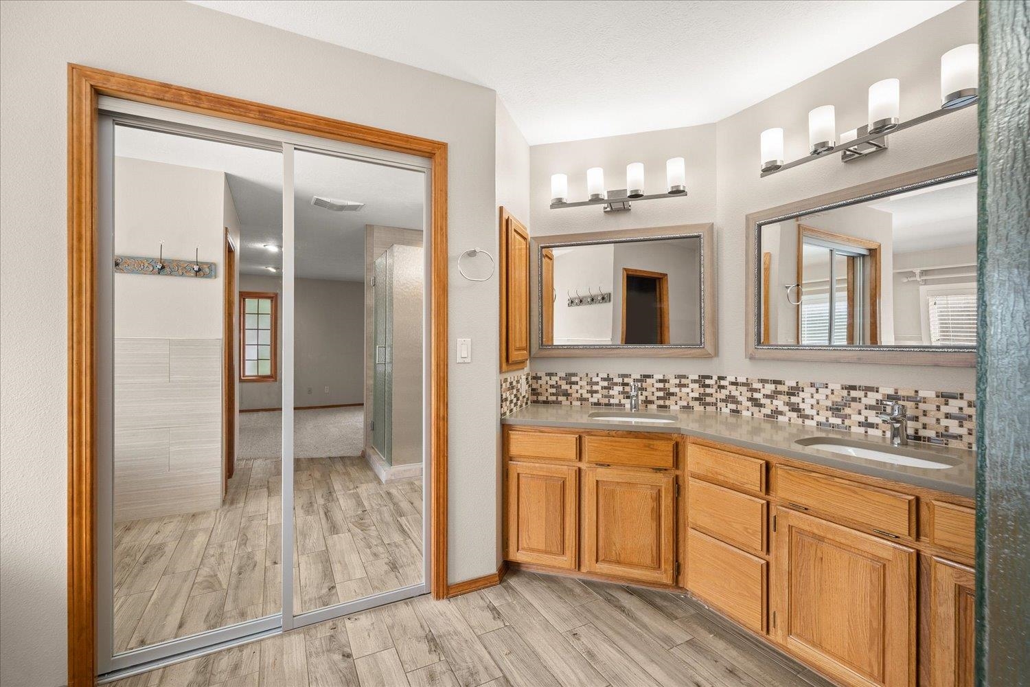 Spokane, Washington, 99203, United States, 3 Bedrooms Bedrooms, ,3 BathroomsBathrooms,Residential,For Sale,1978523