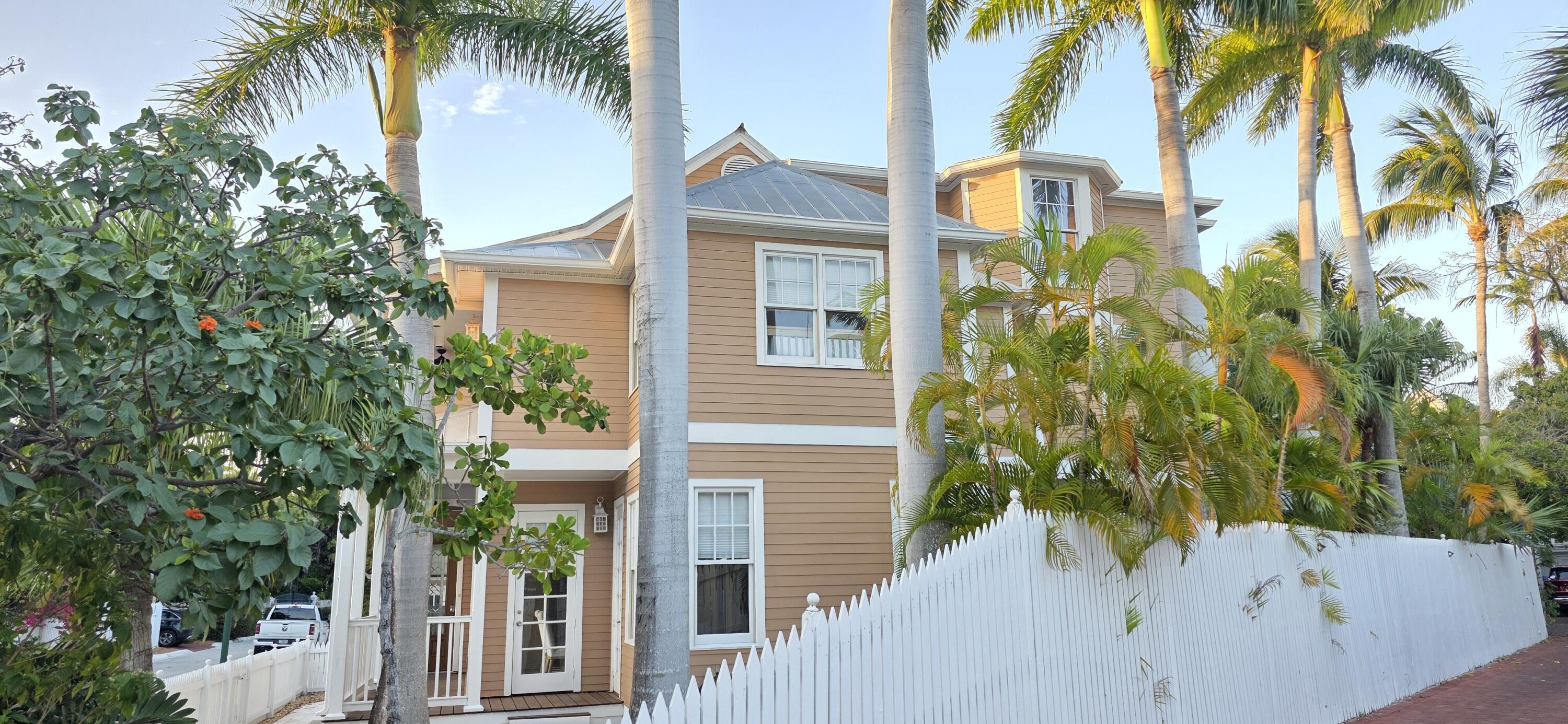 KEY WEST, Florida, 33040, United States, 5 Bedrooms Bedrooms, ,4 BathroomsBathrooms,Residential,For Sale,1847145