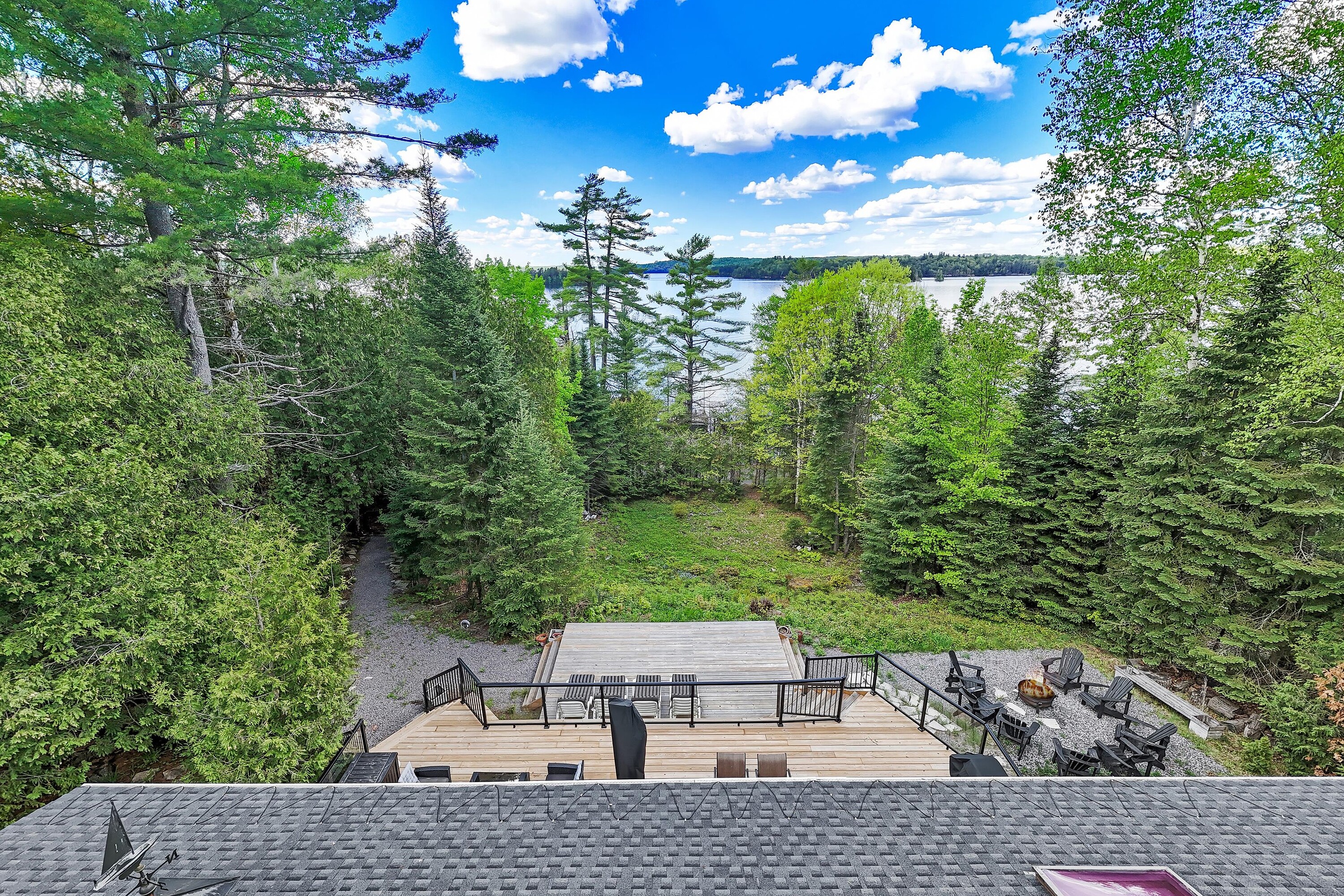  Coveted Area of Lake of Bays - 物件實景