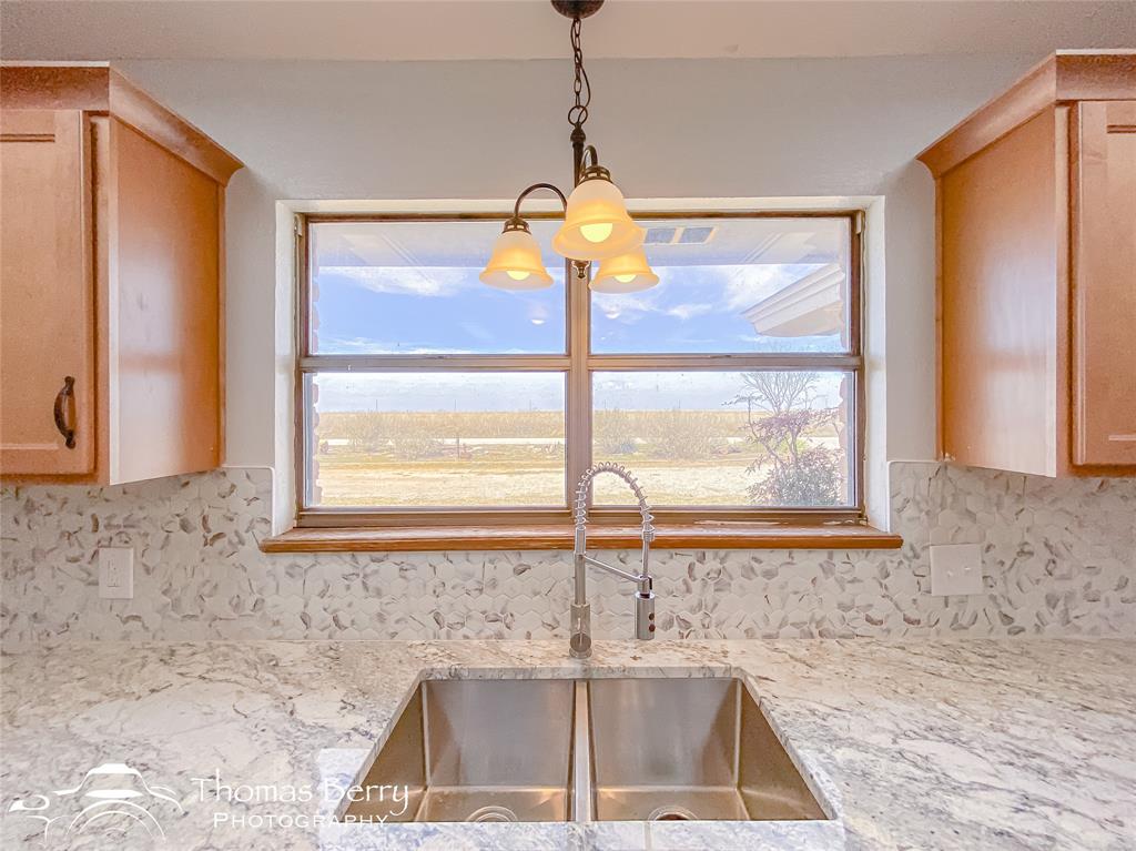 Stamford, Texas, 79553, United States, 3 Bedrooms Bedrooms, ,3 BathroomsBathrooms,Residential,For Sale,1696805