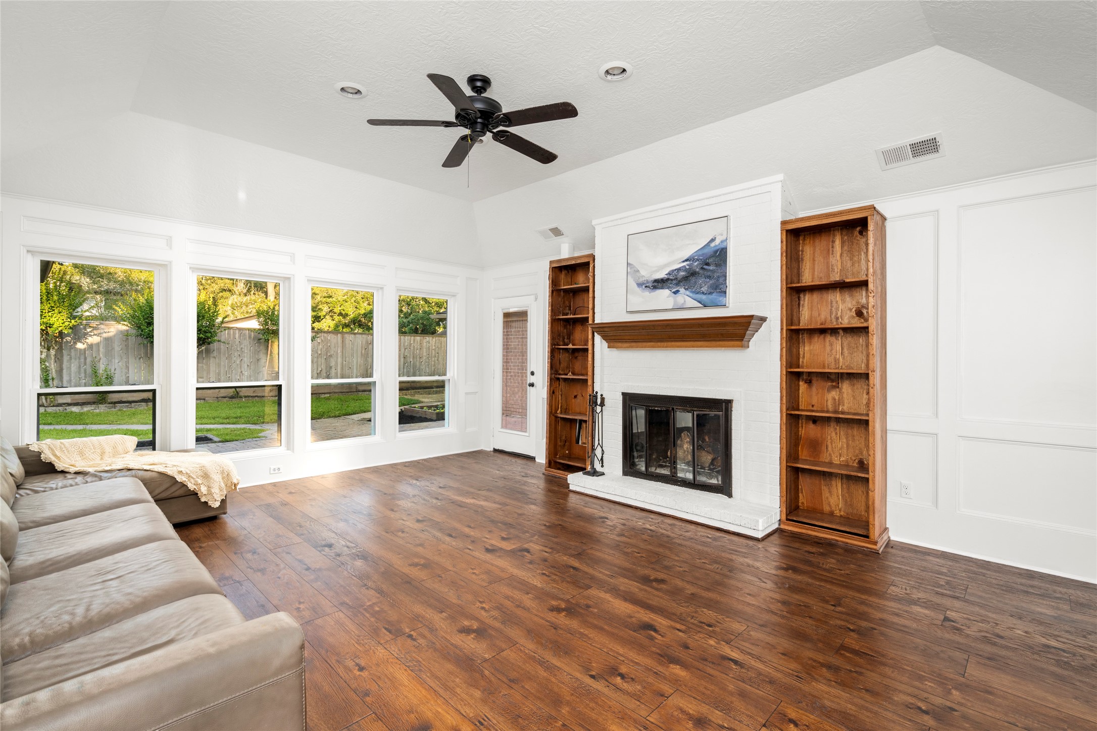  6707 Cedar Street - 物件實景