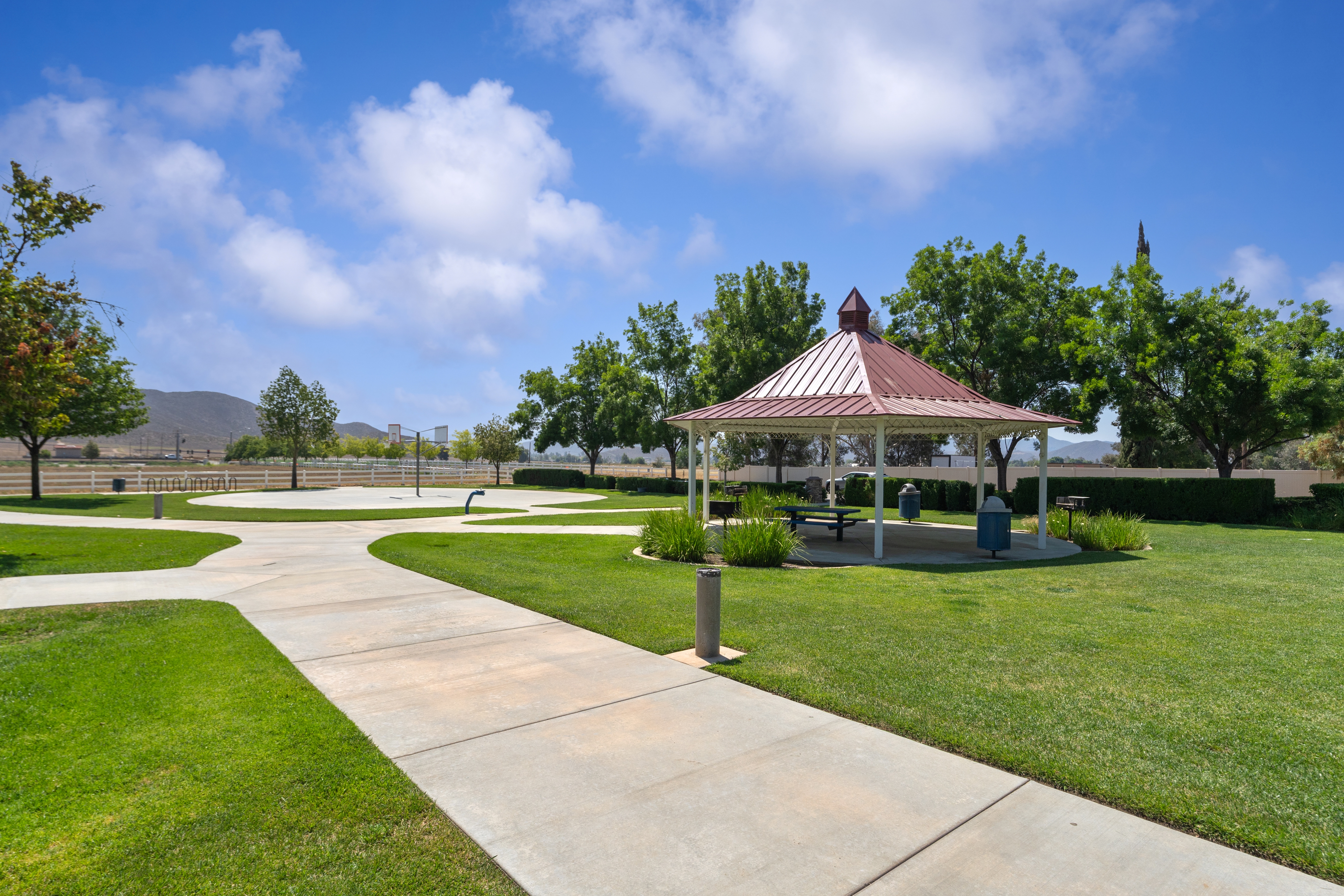 Winchester, California, 92596, United States, 6 Bedrooms Bedrooms, ,4 BathroomsBathrooms,Residential,For Sale,1983204