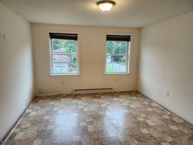 Fairfield Twp., New Jersey, 07004, United States, 3 Bedrooms Bedrooms, ,3 BathroomsBathrooms,Residential,For Sale,1990197