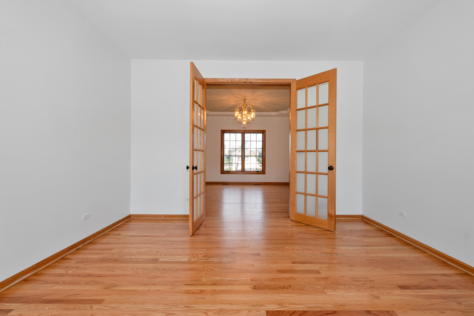 Palos Hills, Illinois, 60465, United States, 5 Bedrooms Bedrooms, ,5 BathroomsBathrooms,Residential,For Sale,1943646