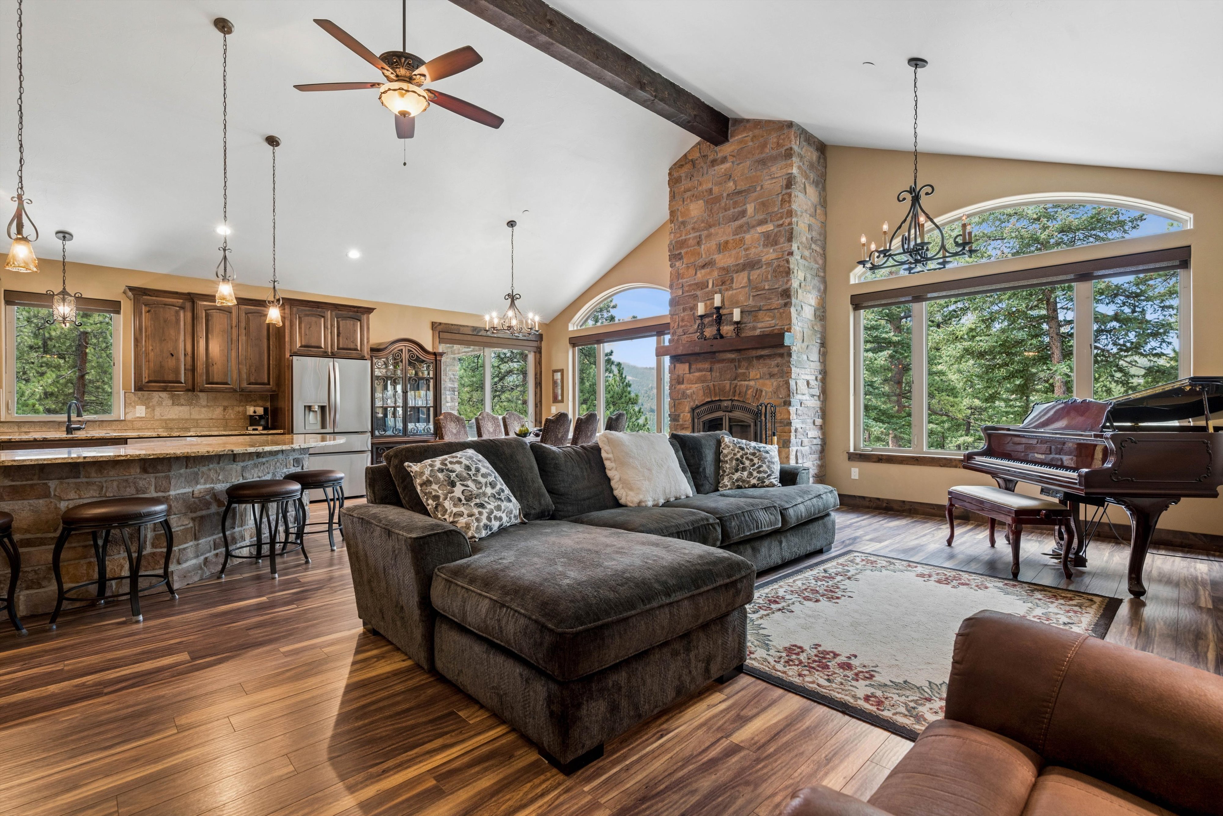  Extraordinary 20 Acre Mountain Estate Bordering Protected Wilderness - 物件實景