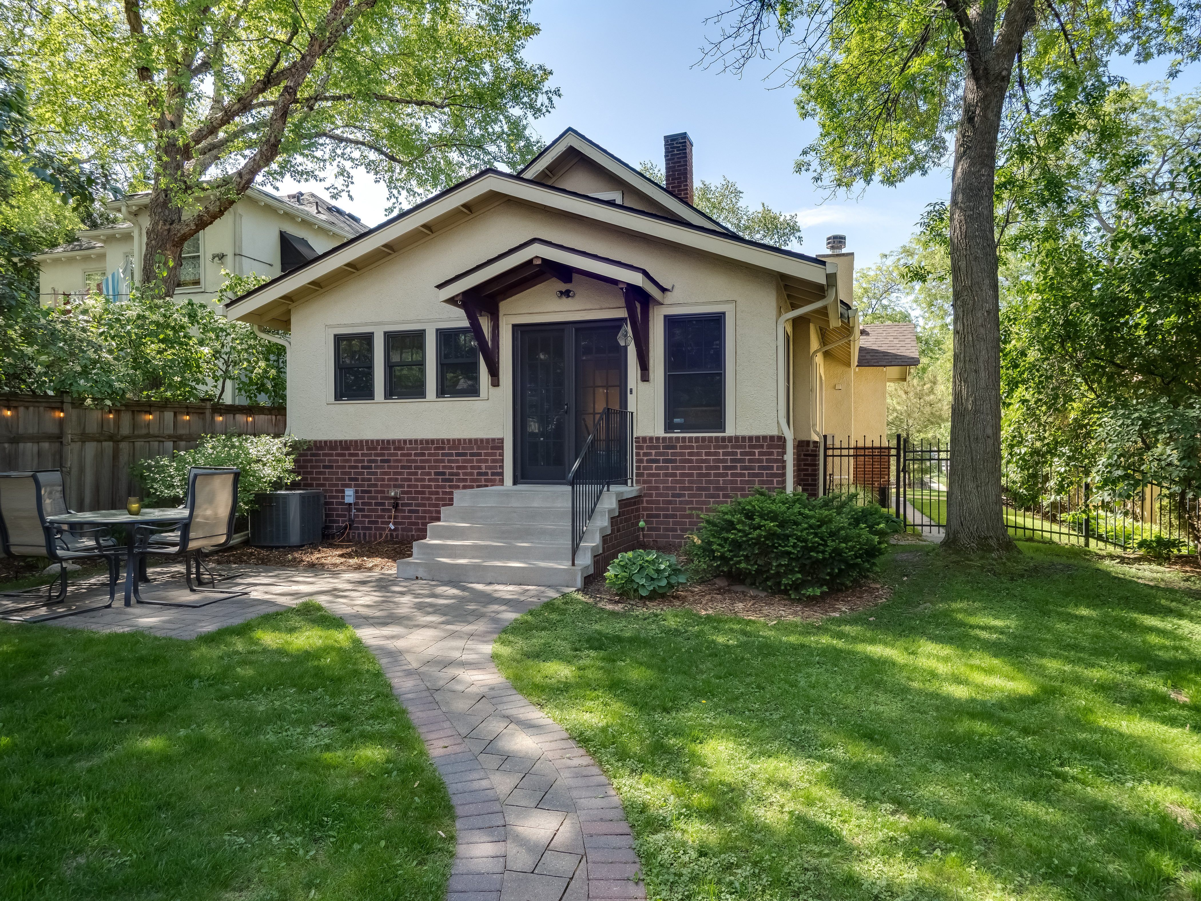  Renovated Lynnhurst Charmer Near Minnehaha Parkway - 物件實景