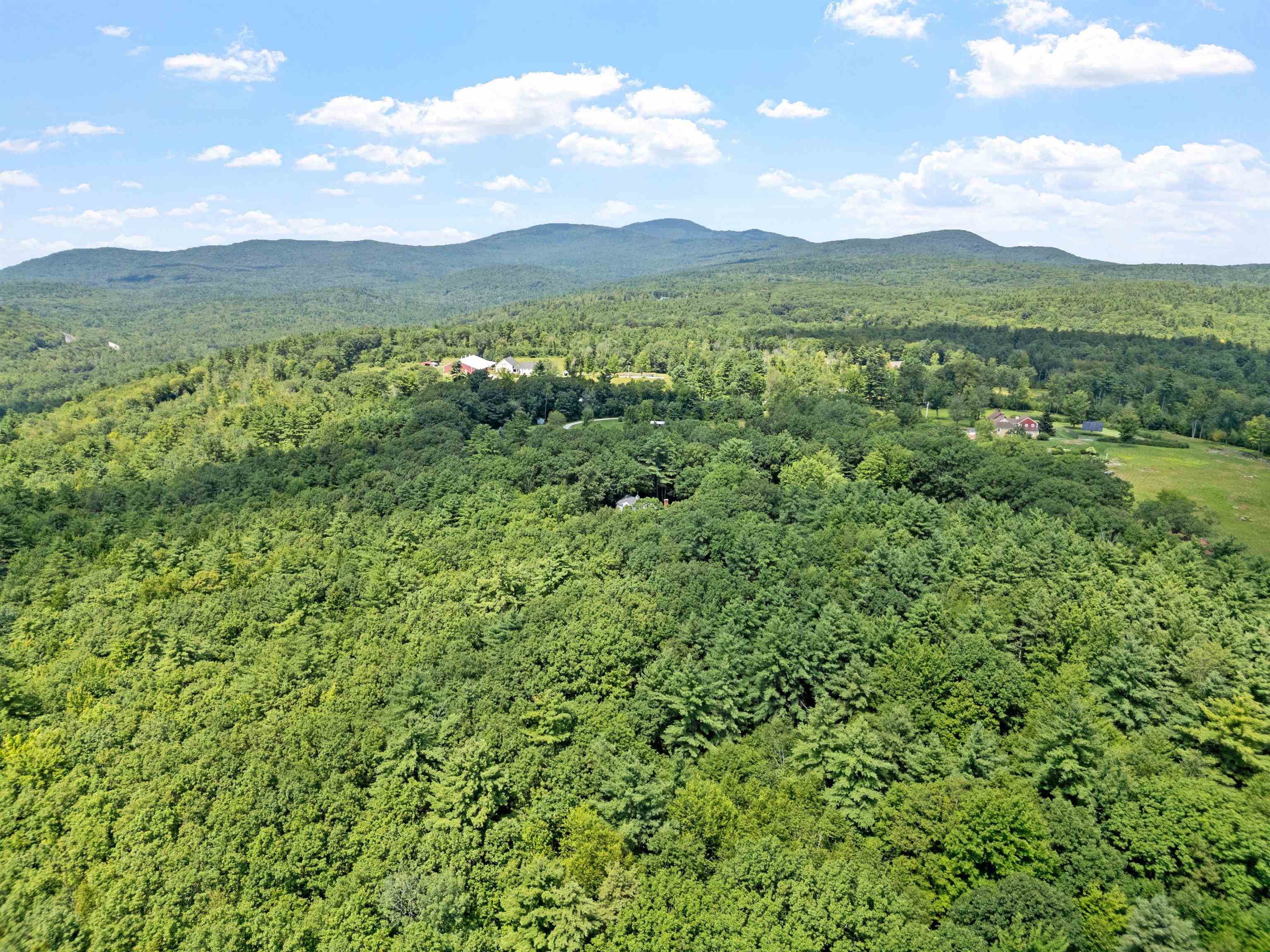 Warner, New Hampshire, 03278, United States, 3 Bedrooms Bedrooms, ,3 BathroomsBathrooms,Residential,For Sale,1912290
