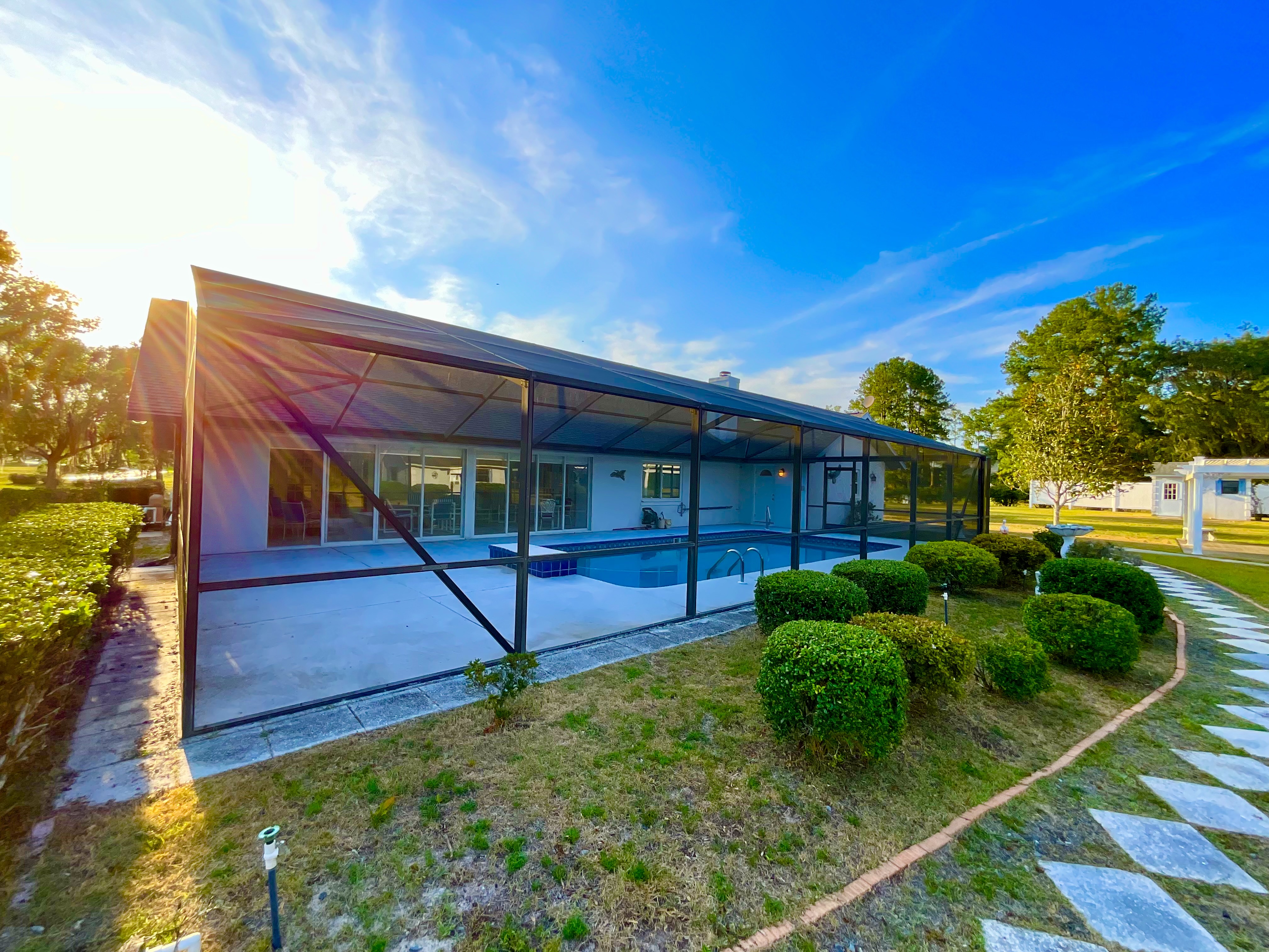 Silver Springs, Florida, 34488, United States, 4 Bedrooms Bedrooms, ,3 BathroomsBathrooms,Residential,For Sale,1981770