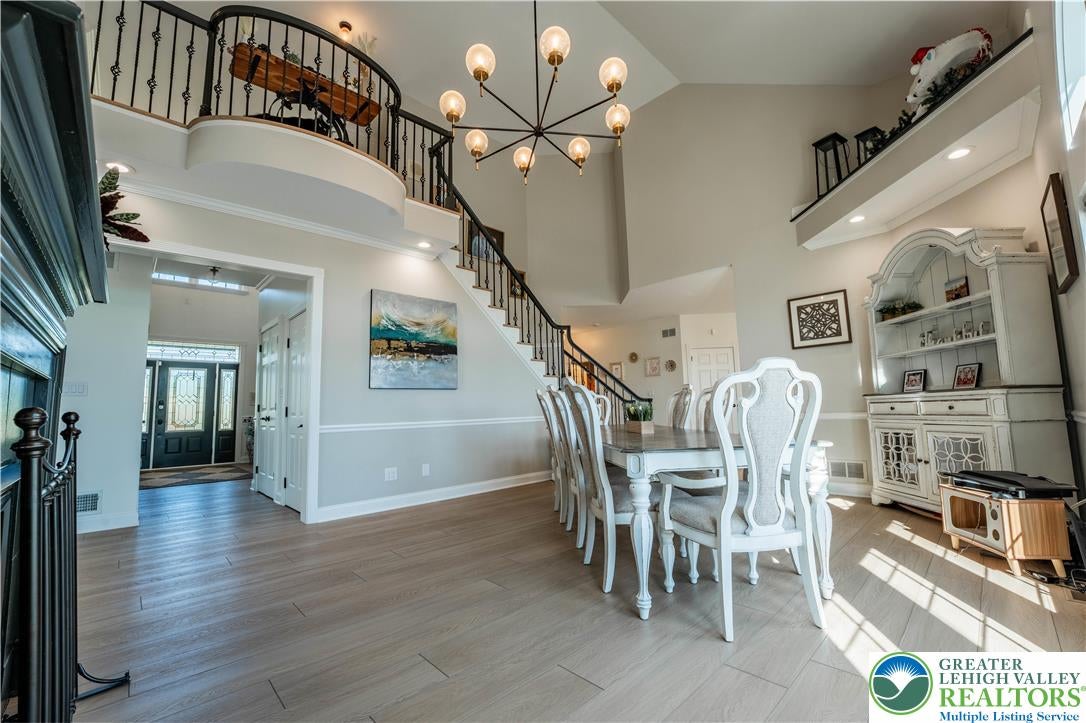 Bushkill Twp, Pennsylvania, 18064, United States, 14 Bedrooms Bedrooms, ,9 BathroomsBathrooms,Residential,For Sale,1903016