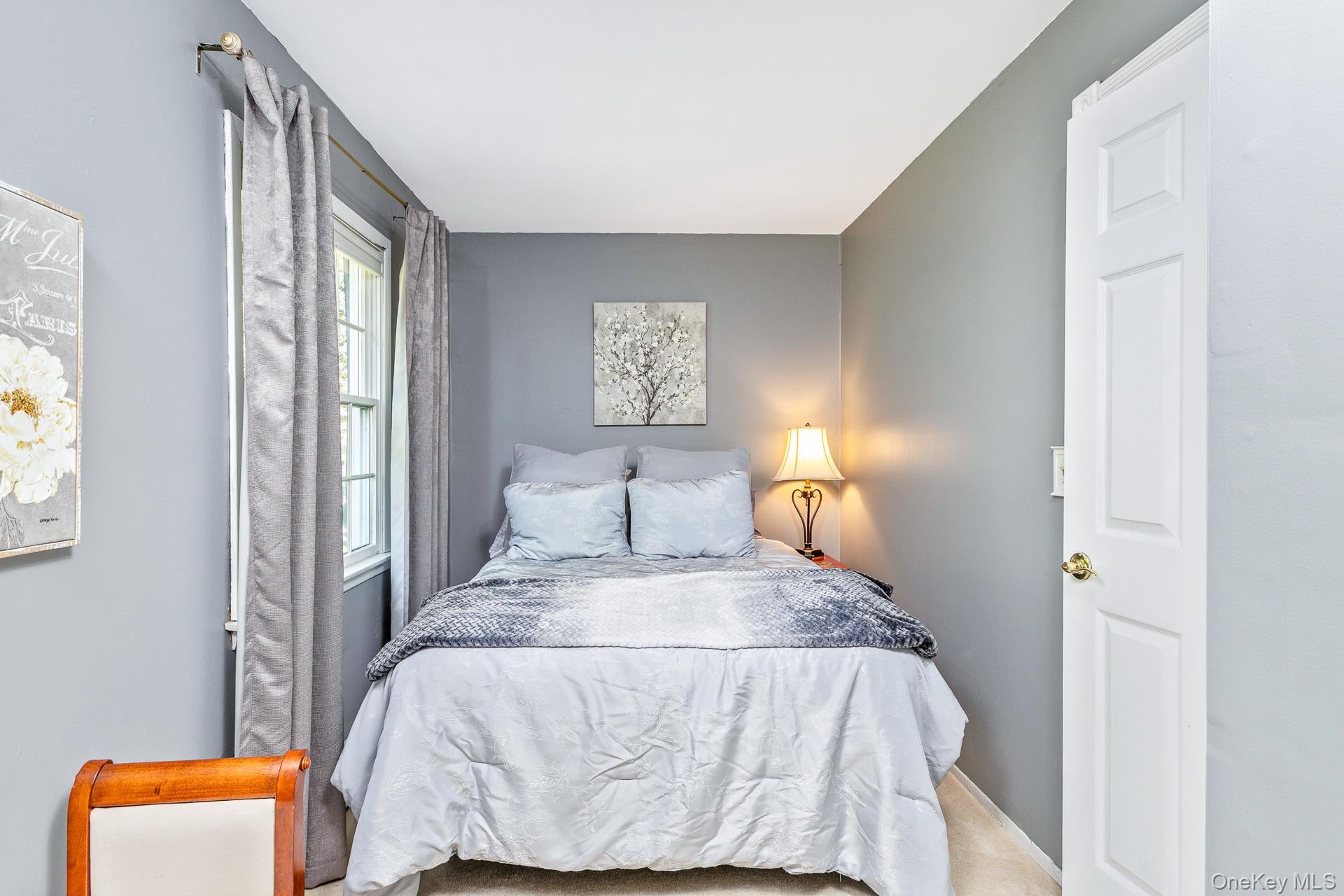 Shoreham, New York, 11786, United States, 3 Bedrooms Bedrooms, ,2 BathroomsBathrooms,Residential,For Sale,1908697