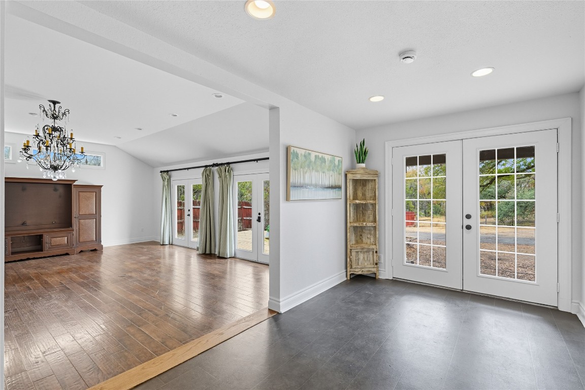 Austin, Texas, 78741, United States, 3 Bedrooms Bedrooms, ,3 BathroomsBathrooms,Residential,For Sale,1960519