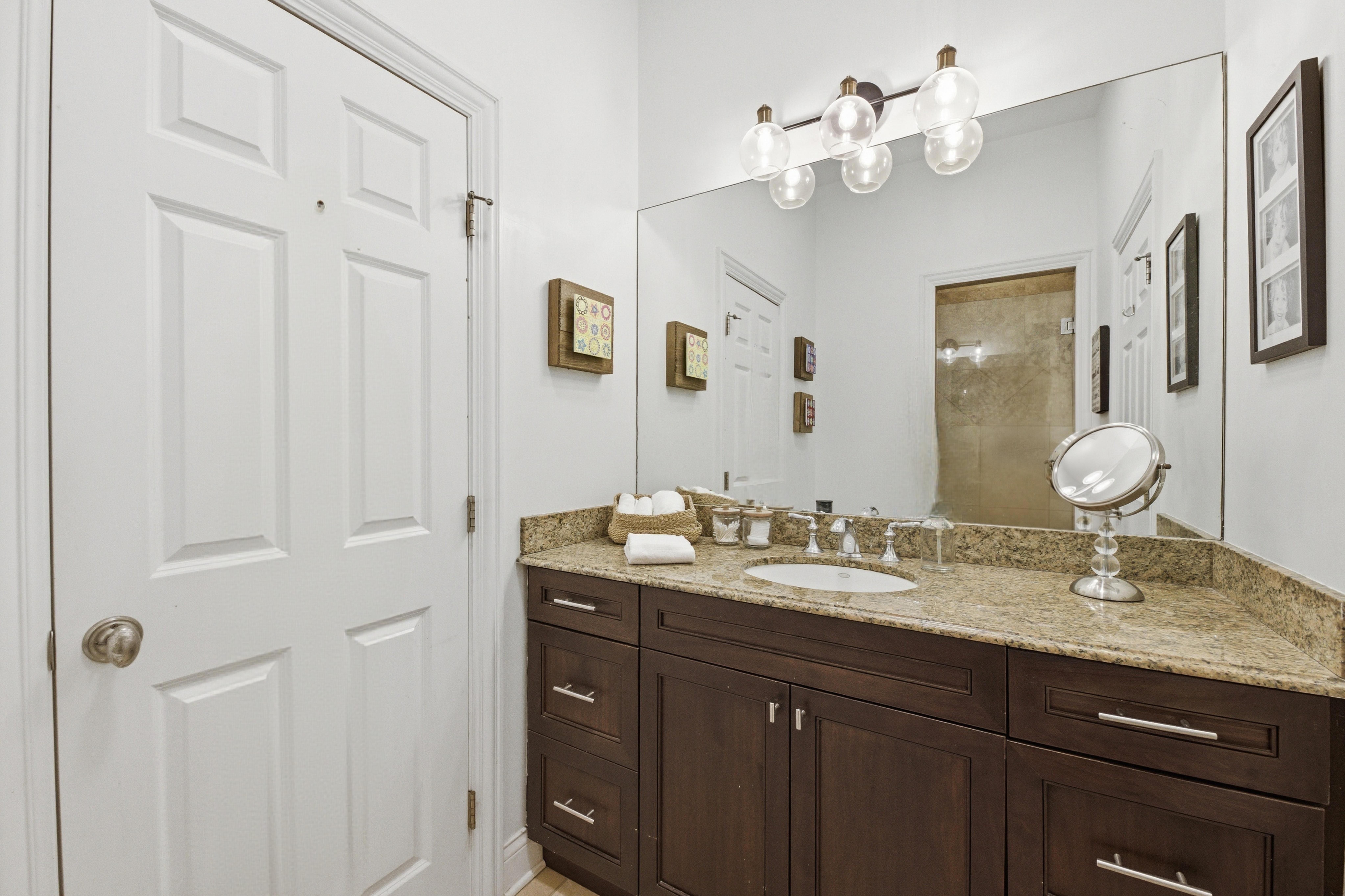  Best Value in West Town - 物件實景