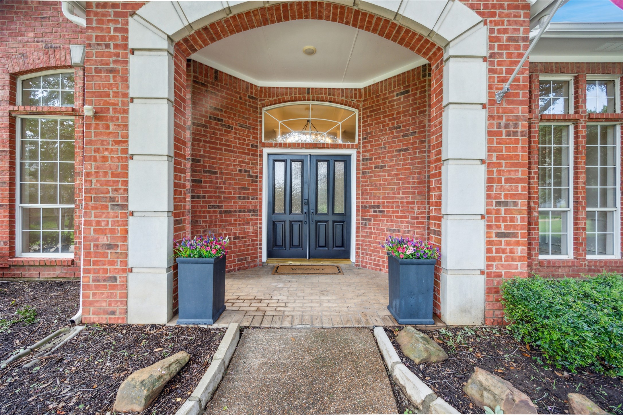 Southlake, Texas, 76092, United States, 4 Bedrooms Bedrooms, ,3 BathroomsBathrooms,Residential,For Sale,1895470