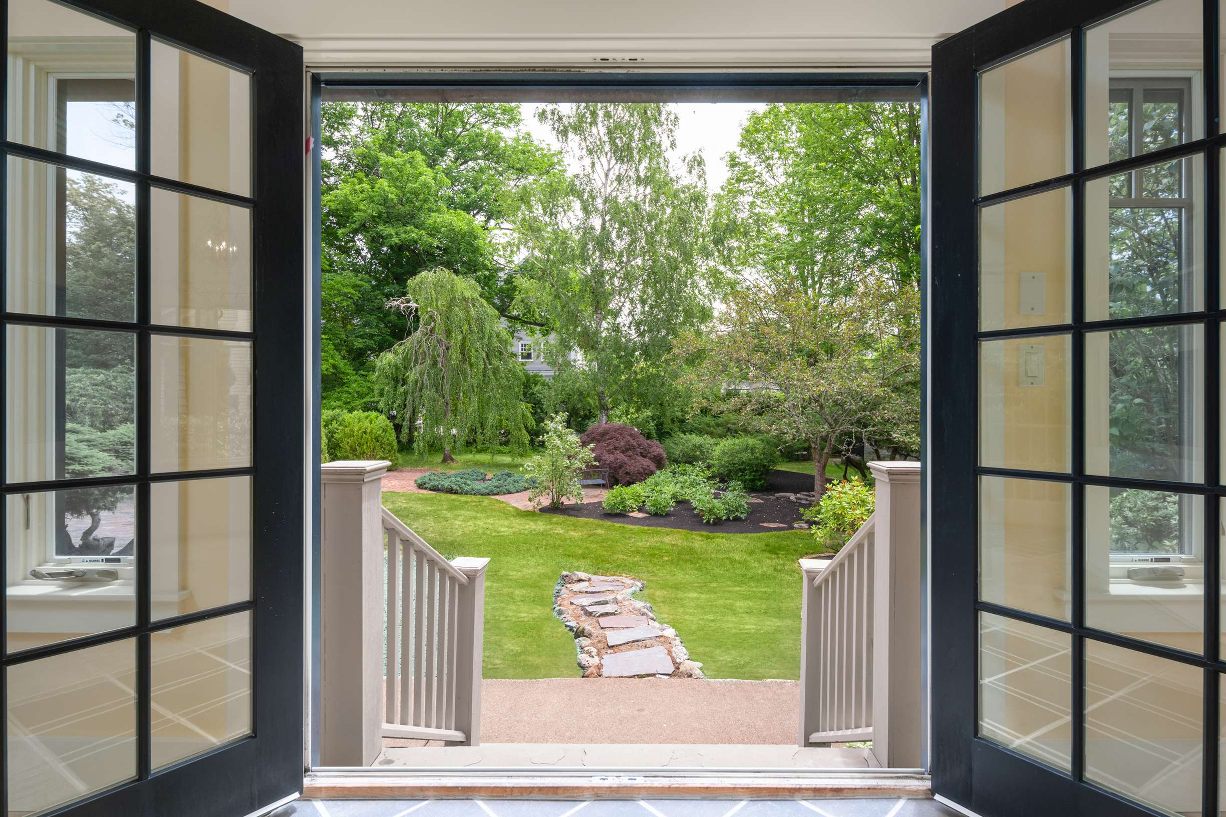  The Haven  A Stunning Estate in the Heart of York Harbor with River Views - 物件實景