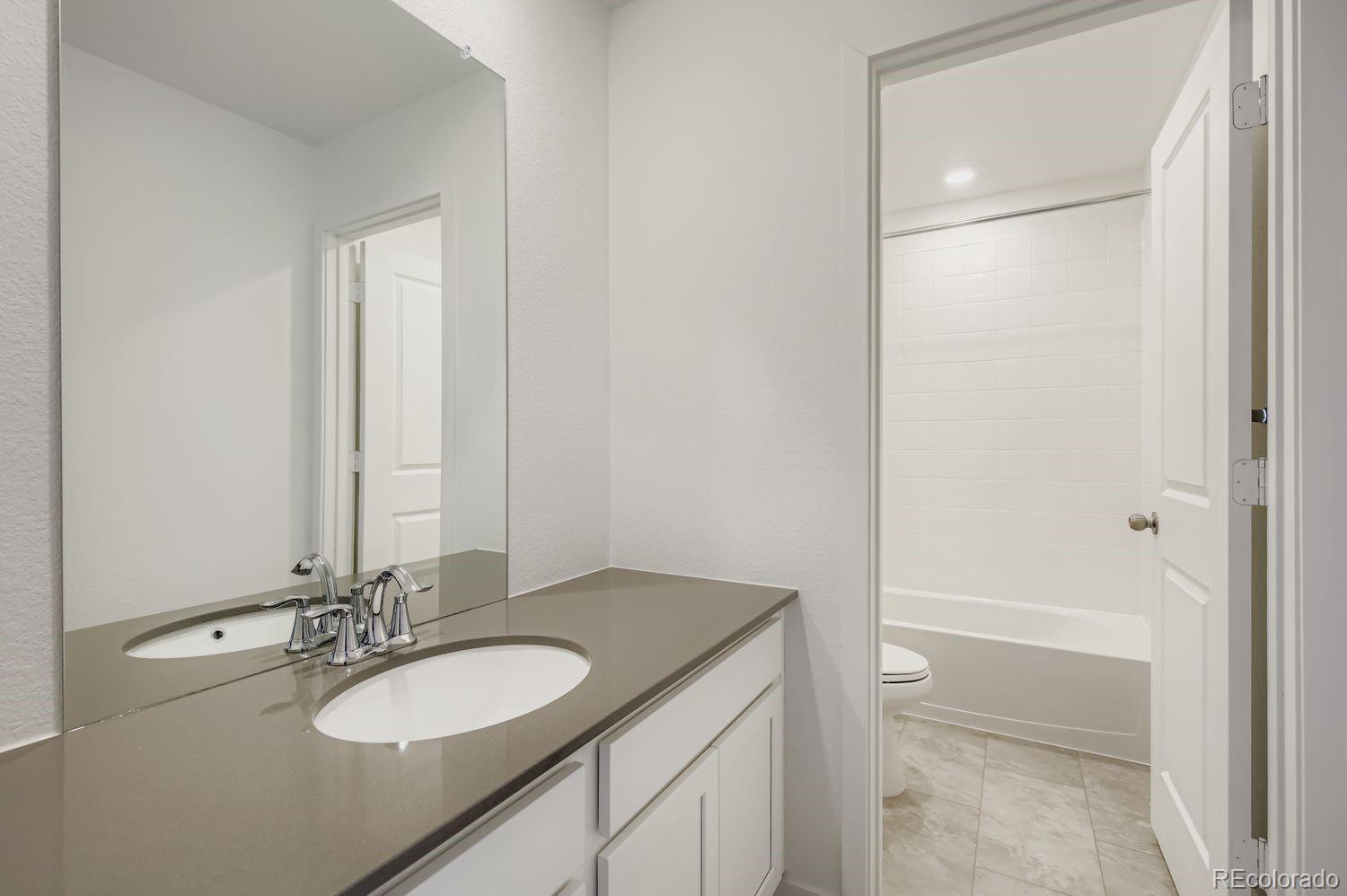 Loveland, Colorado, 80538, United States, 4 Bedrooms Bedrooms, ,2 BathroomsBathrooms,Residential,For Sale,1986259