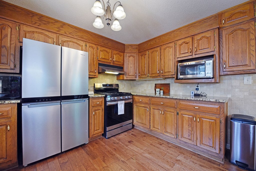 Ellijay, Georgia, 30536, United States, 4 Bedrooms Bedrooms, ,3 BathroomsBathrooms,Residential,For Sale,1940340