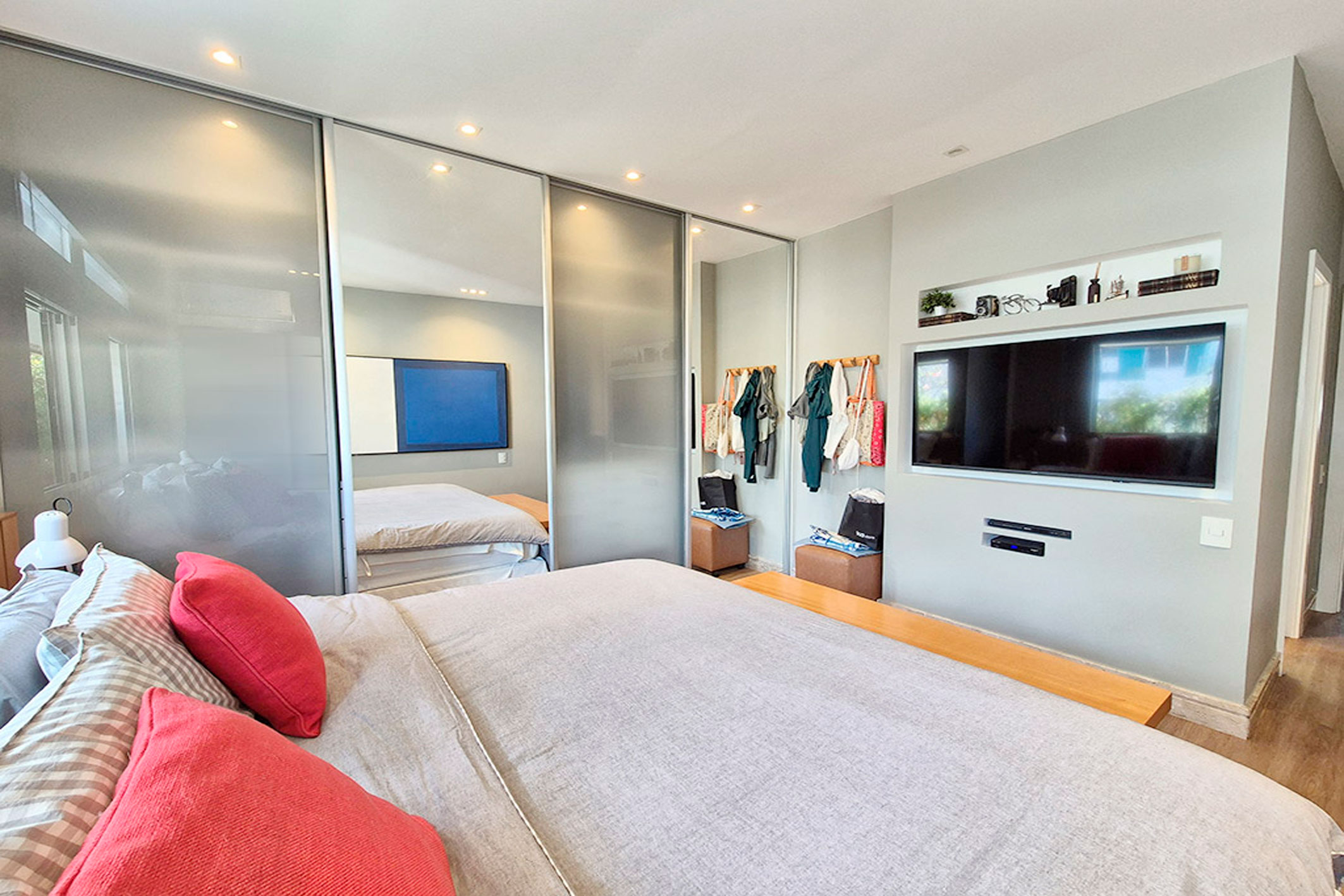  Renovated Apartment One Block from the Beach in Leblon - 物件實景